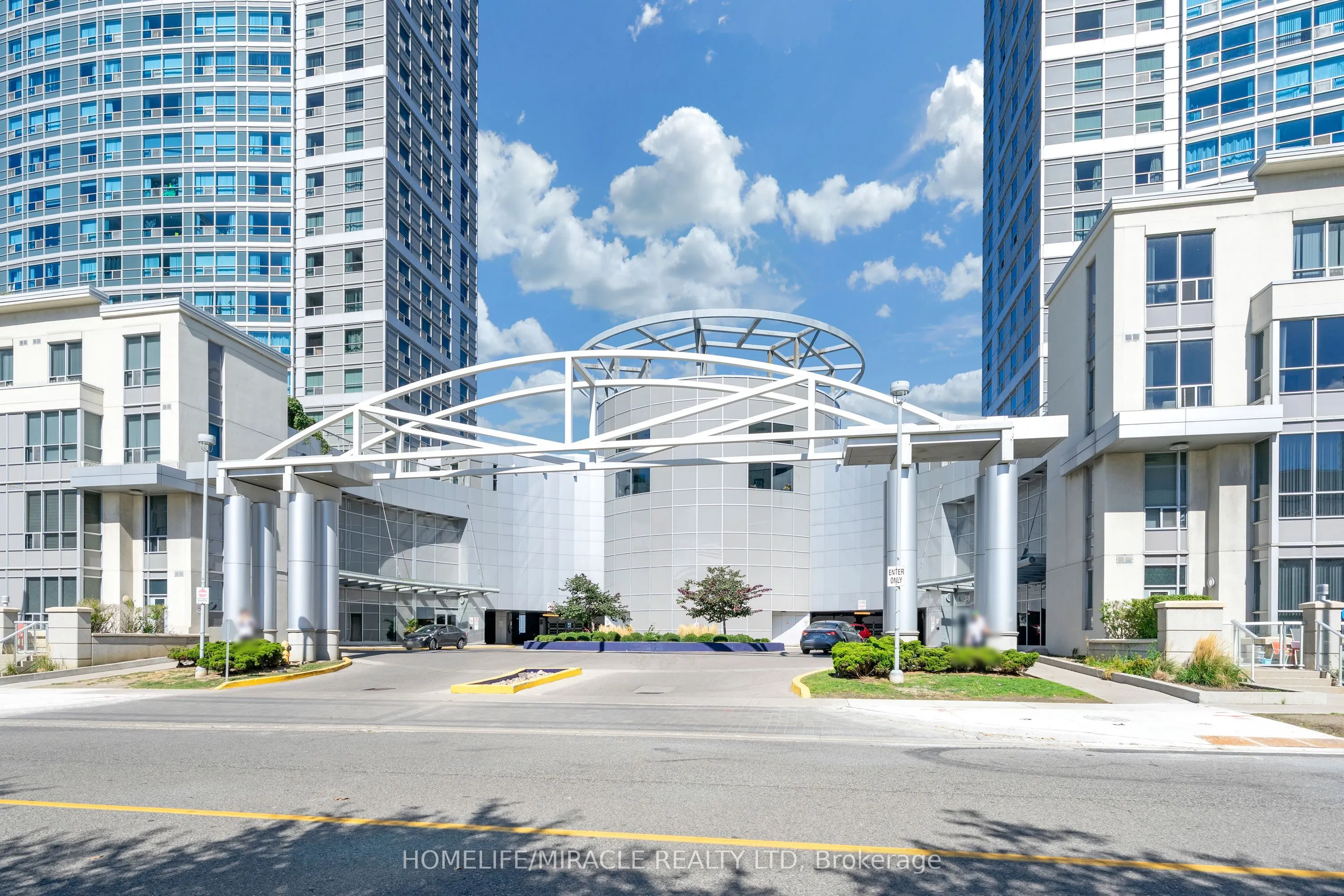 36 Lee Centre Drive, #3011
