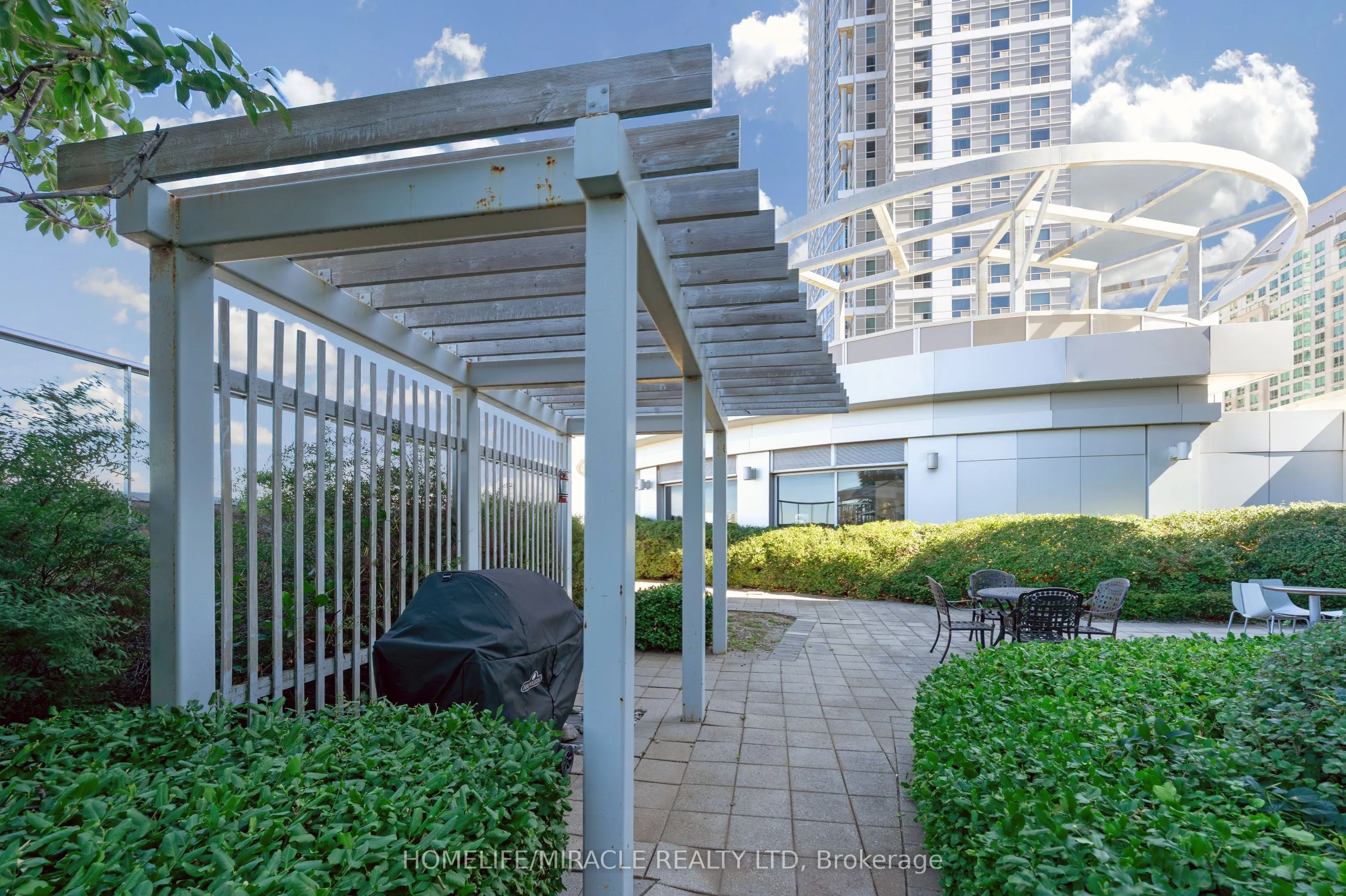 36 Lee Centre Drive, #3011