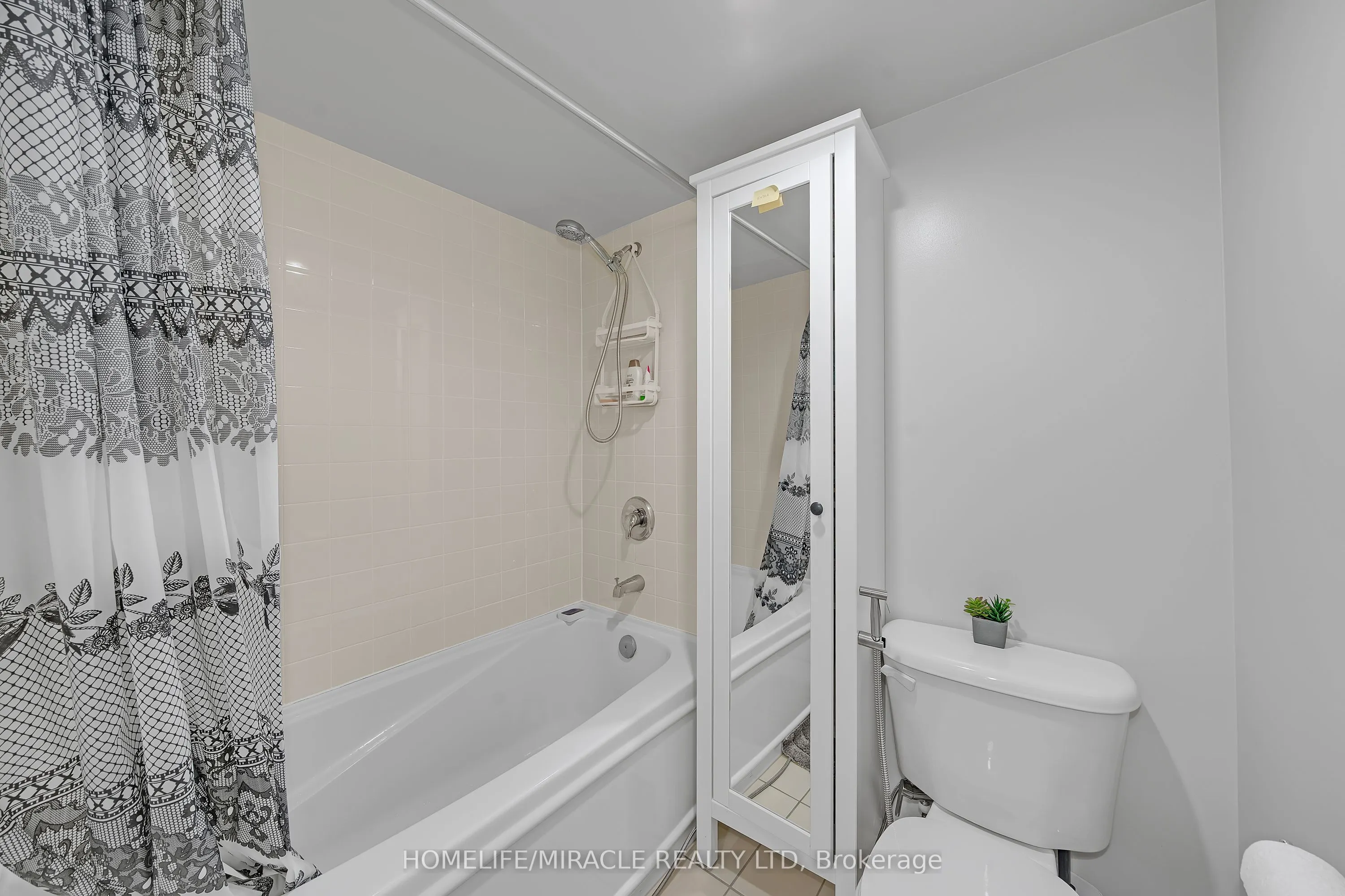 36 Lee Centre Drive, #3011