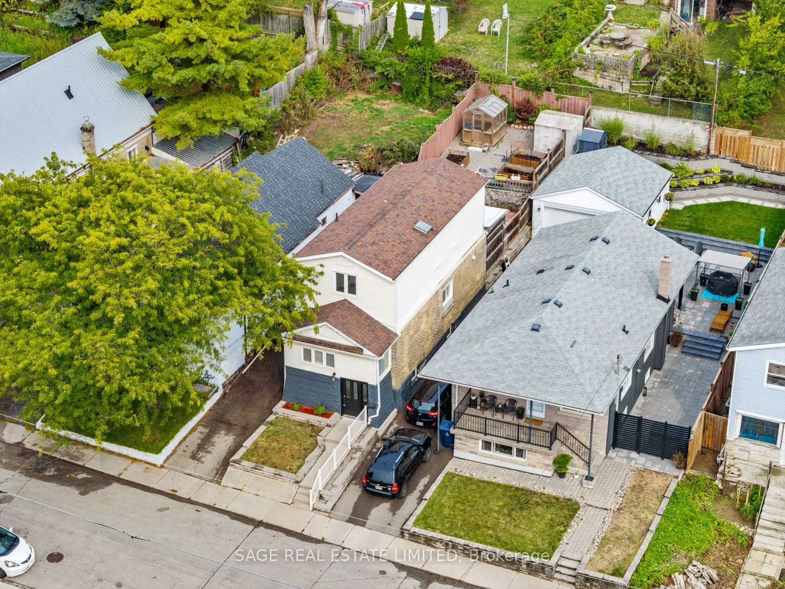 79 Pitt Avenue