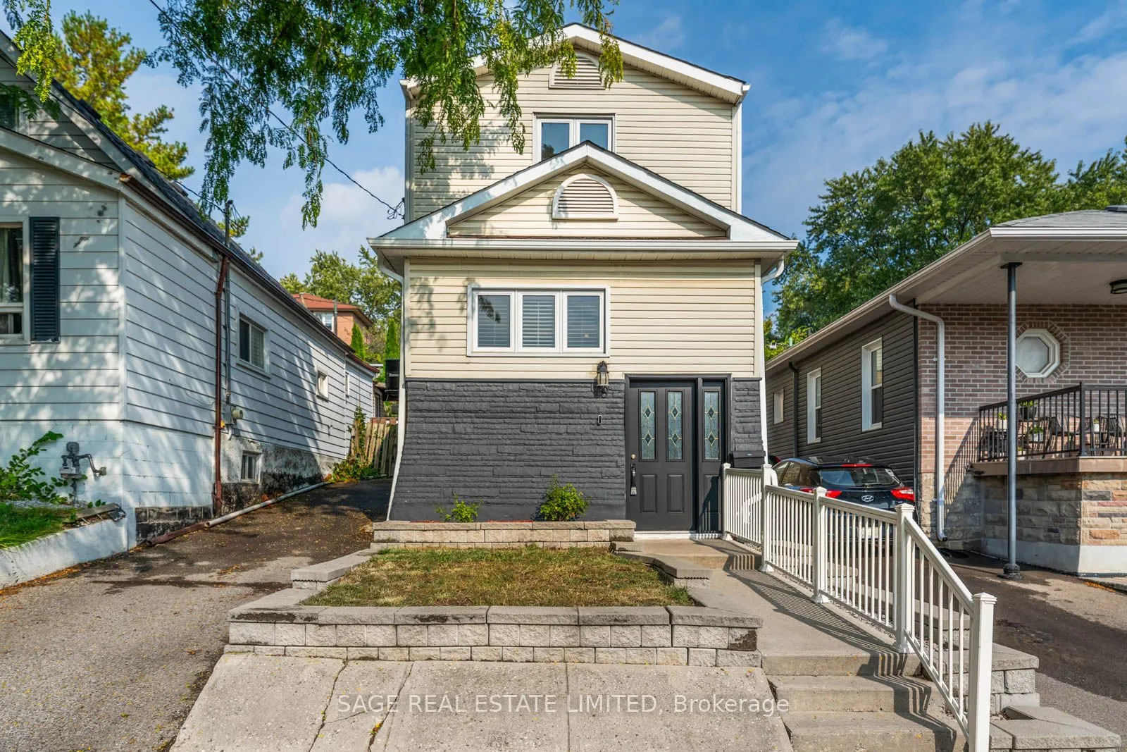 79 Pitt Avenue