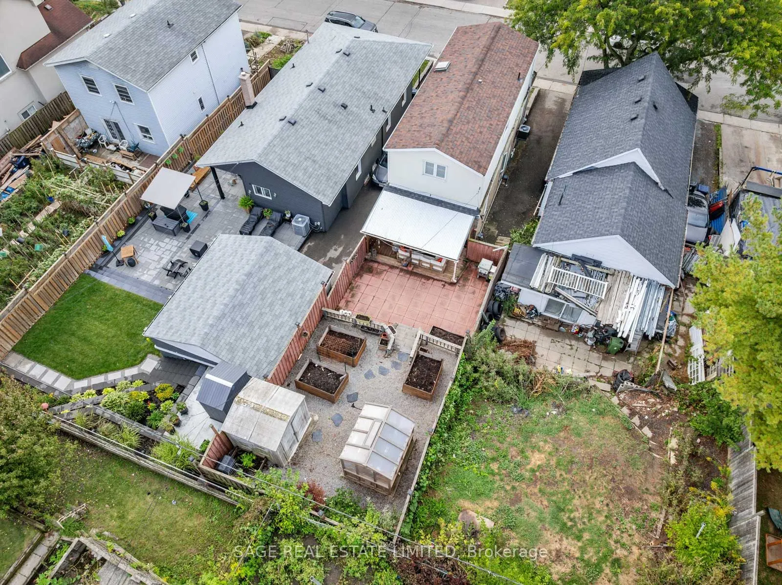 79 Pitt Avenue