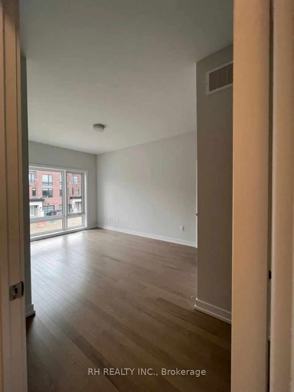 37 Danielle Moore Circle, #MAINFLOOR