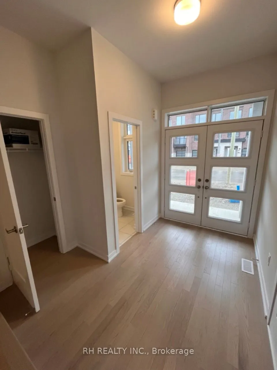 37 Danielle Moore Circle, #MAINFLOOR