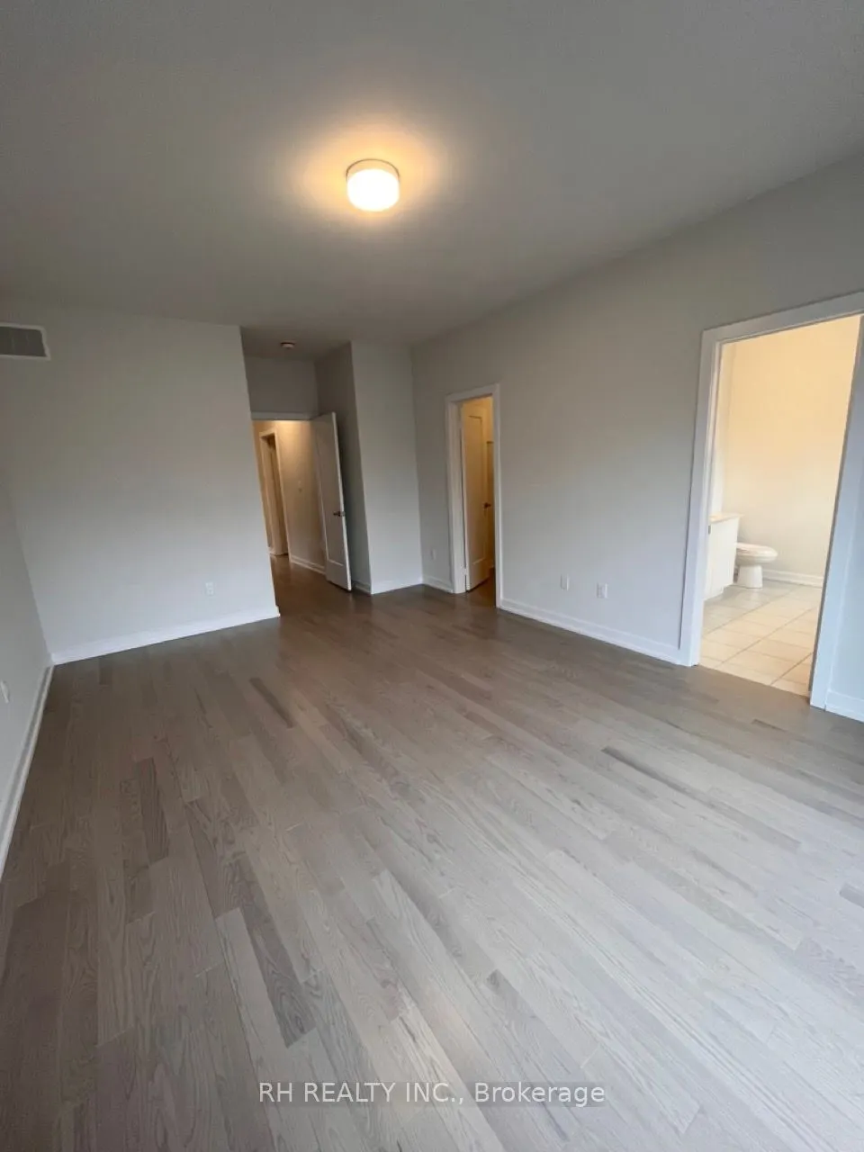 37 Danielle Moore Circle, #MAINFLOOR