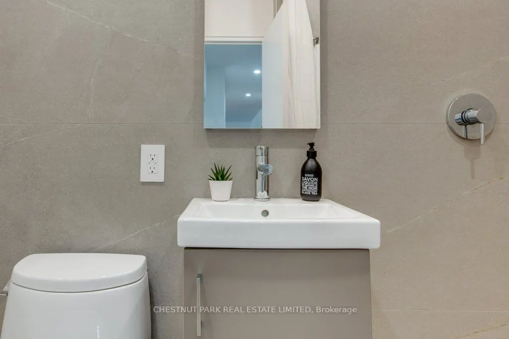 75 Scarborough Road, #3