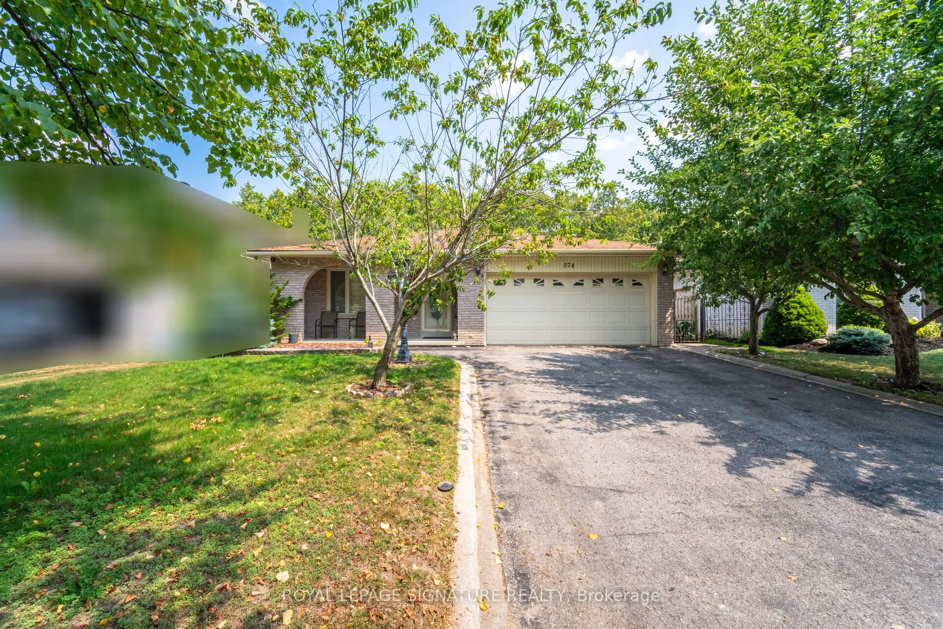 574 Antigua Crescent