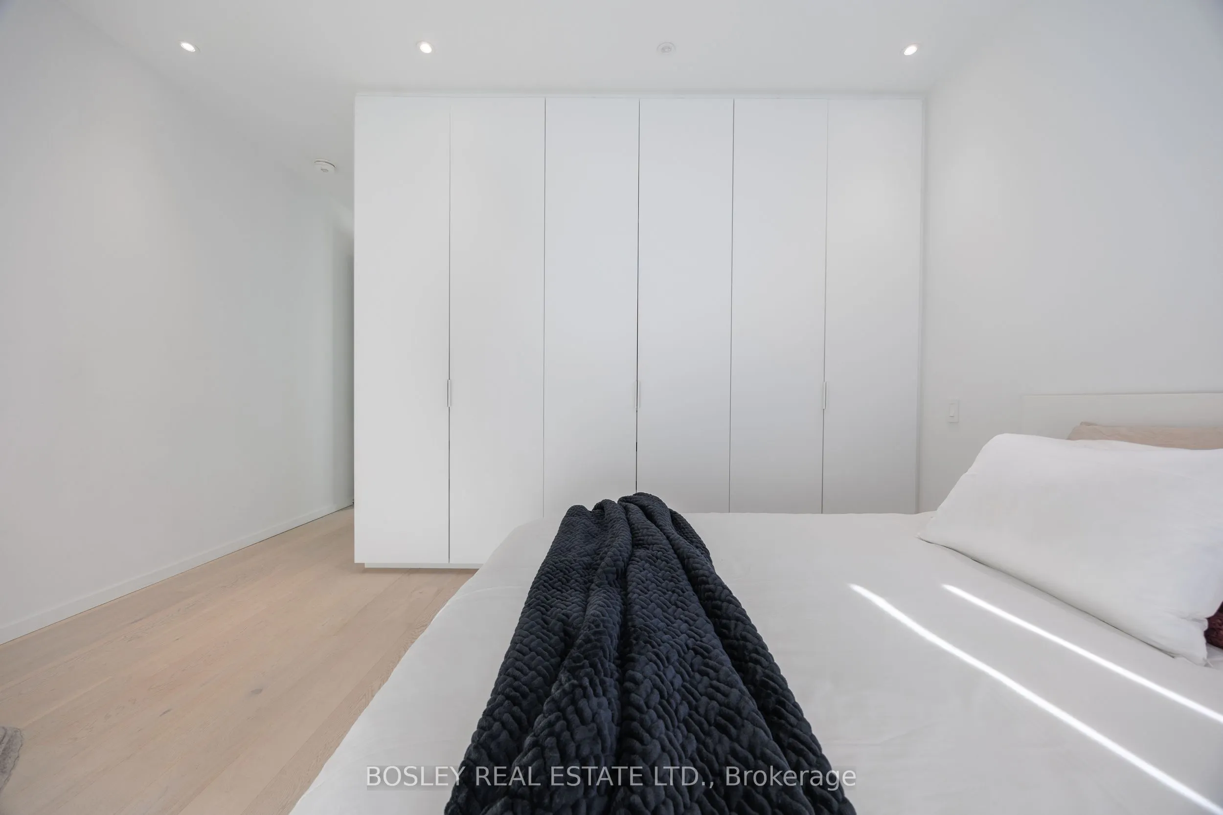147 Hanson Street