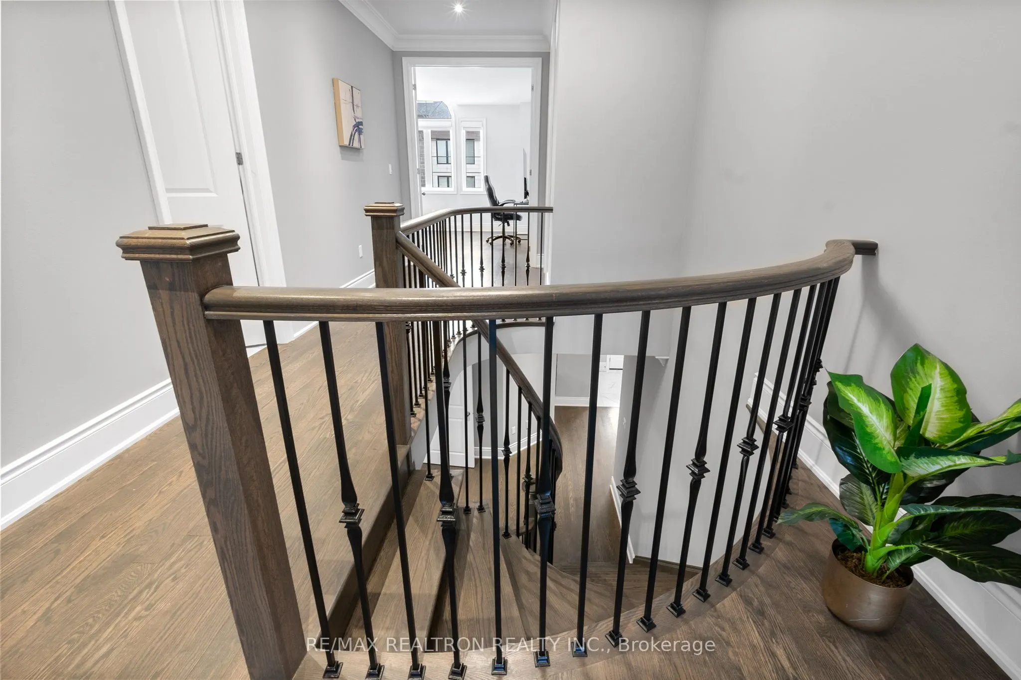 874 Wingarden Crescent