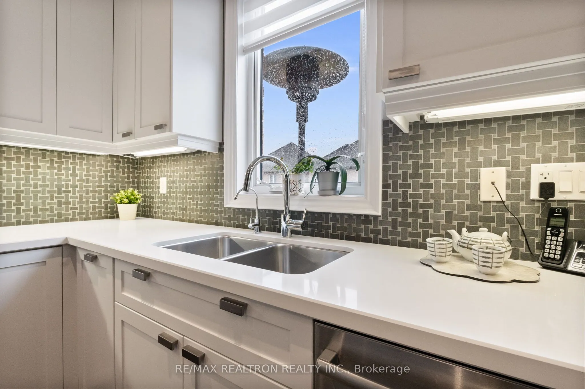 874 Wingarden Crescent