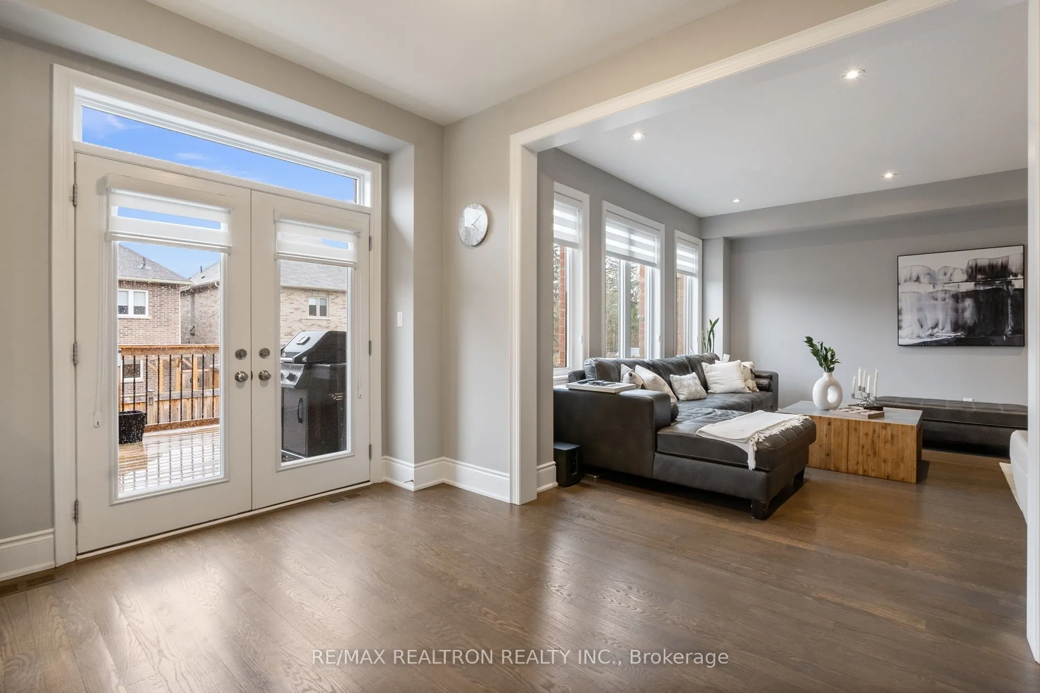874 Wingarden Crescent