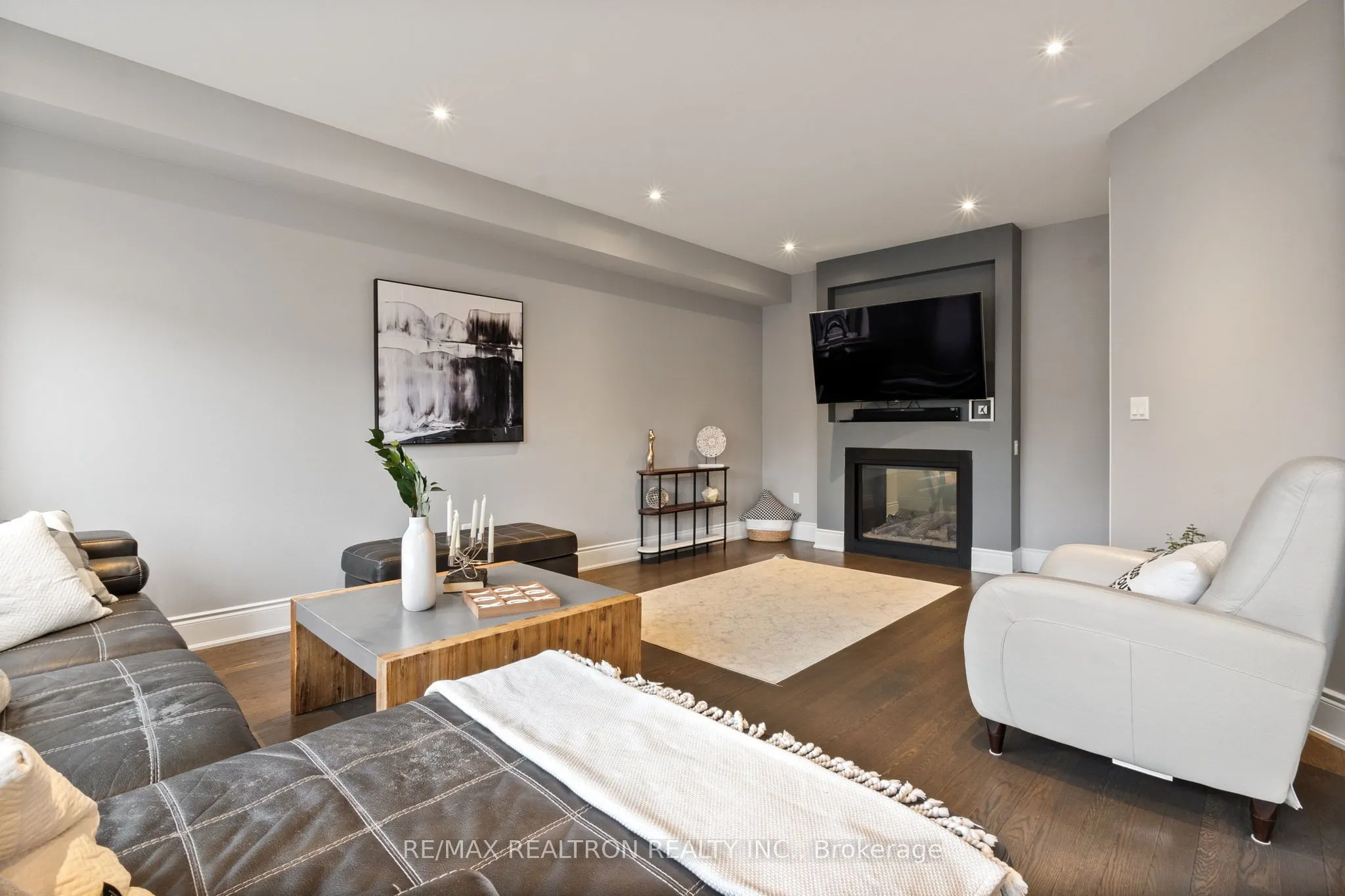 874 Wingarden Crescent