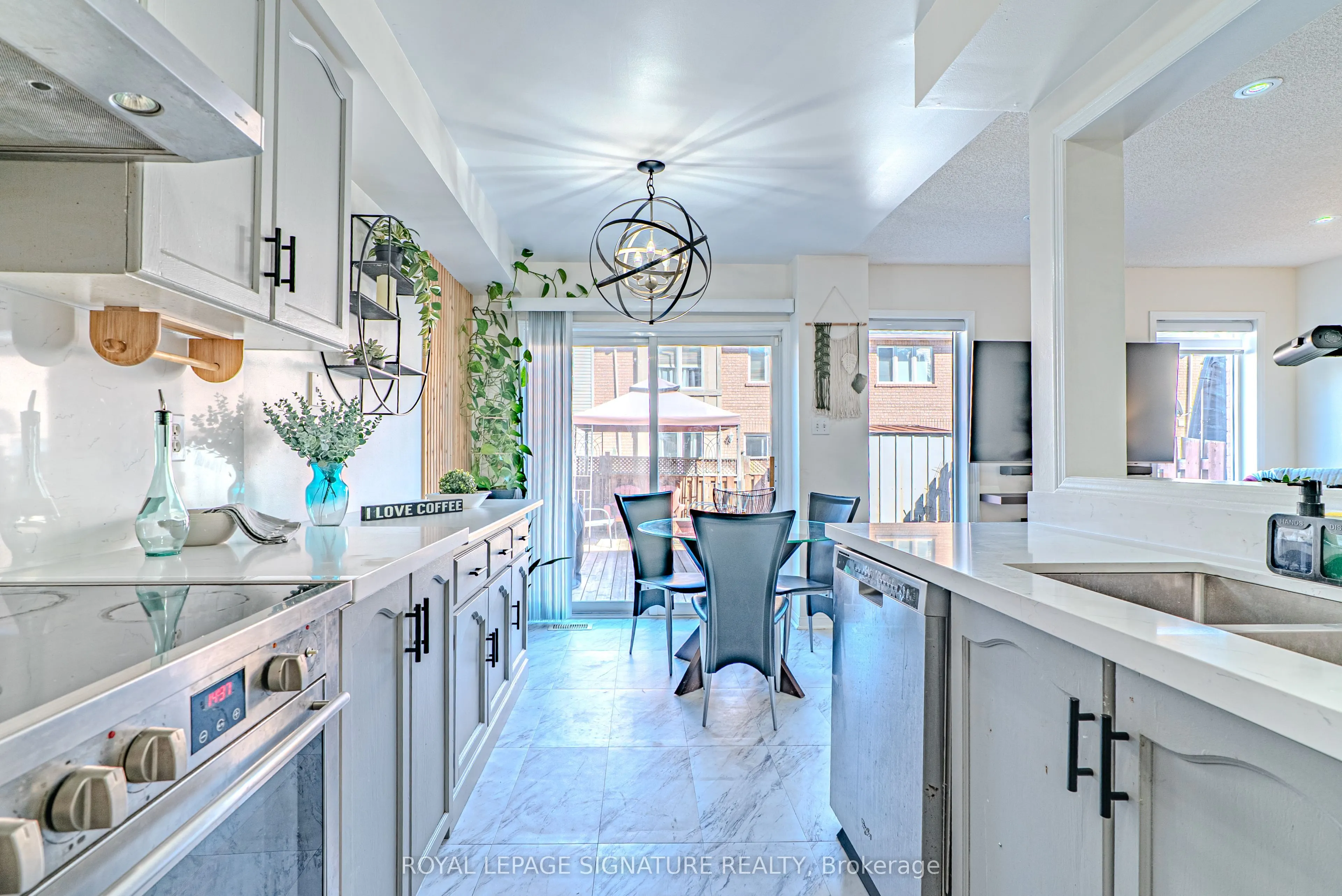 100 Stokely Crescent