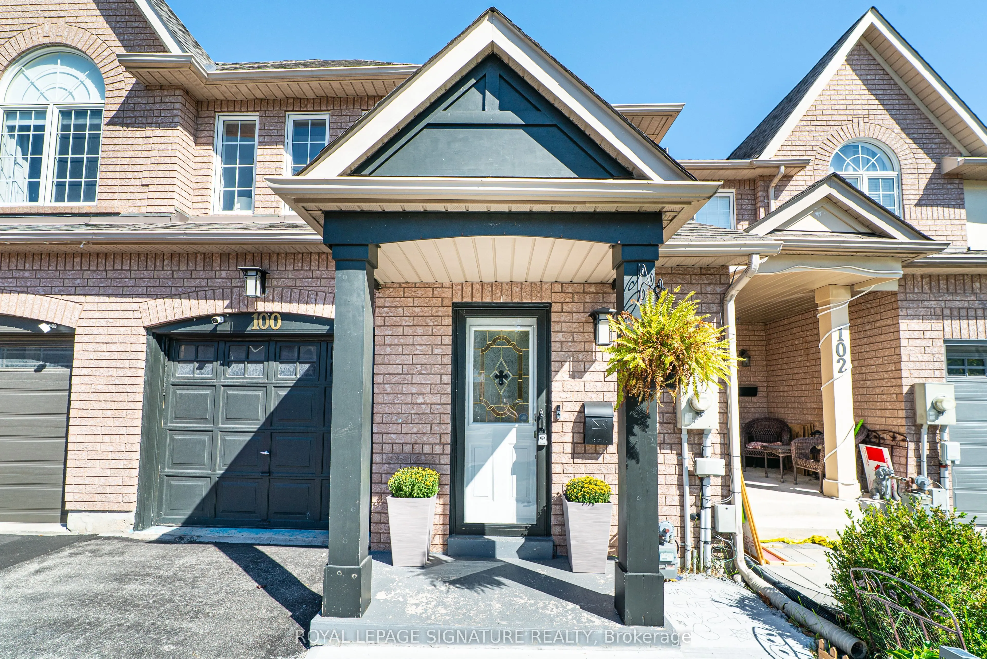 100 Stokely Crescent
