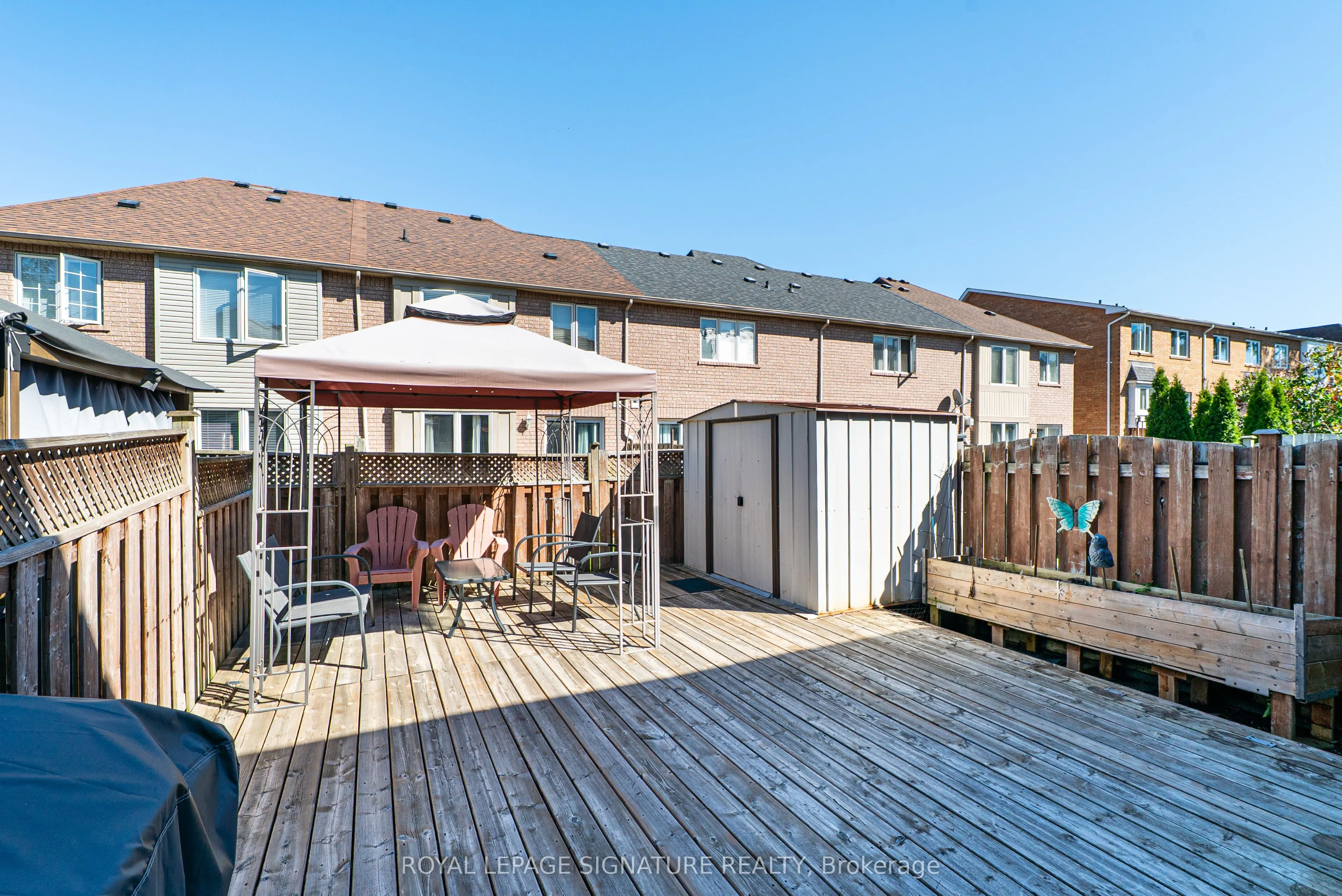 100 Stokely Crescent