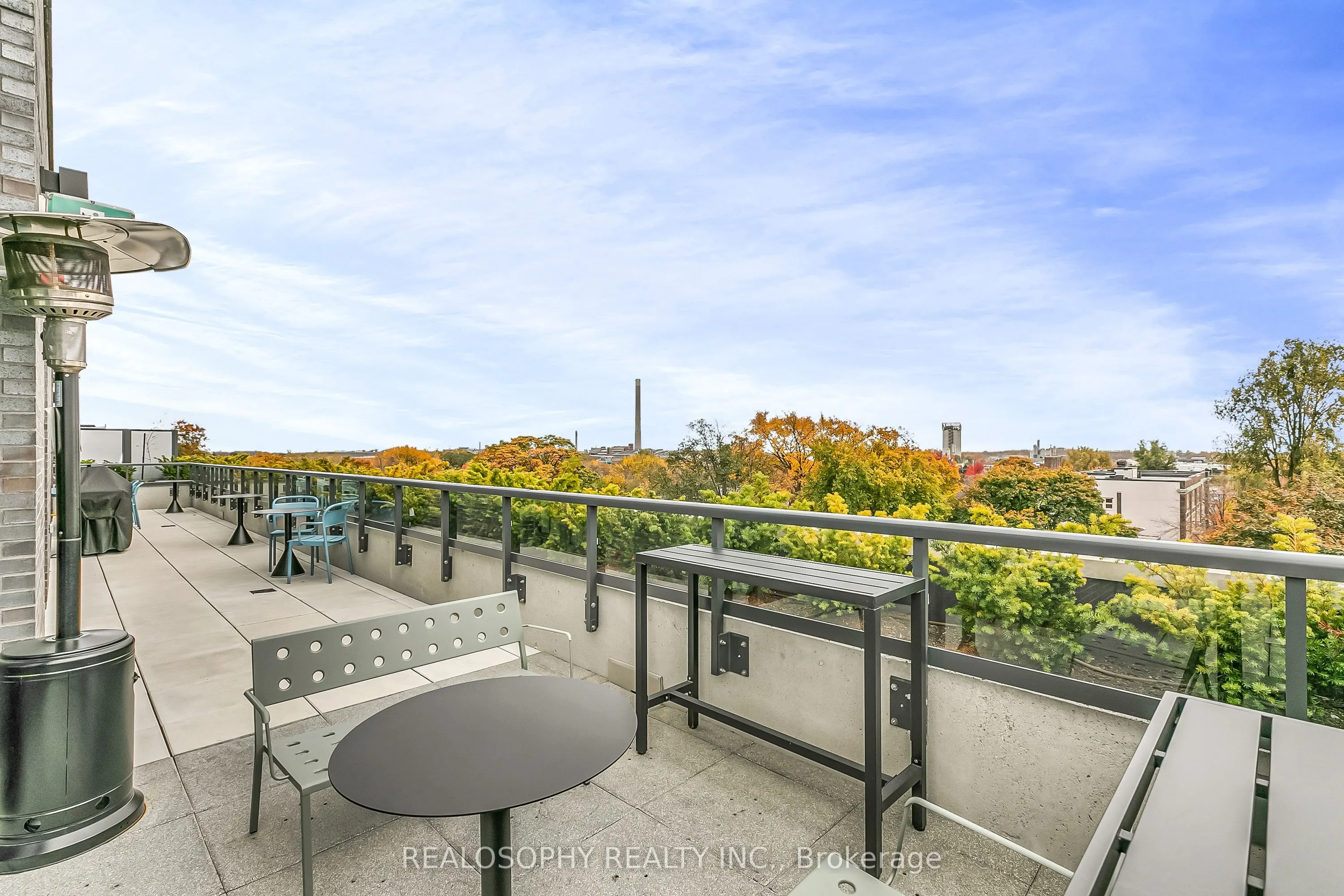 115 Larchmount Avenue, #502