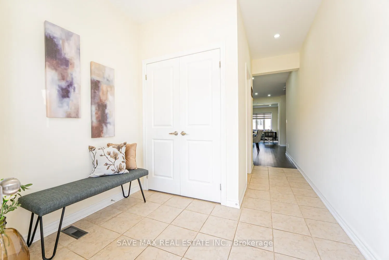 20 Bertram Gate