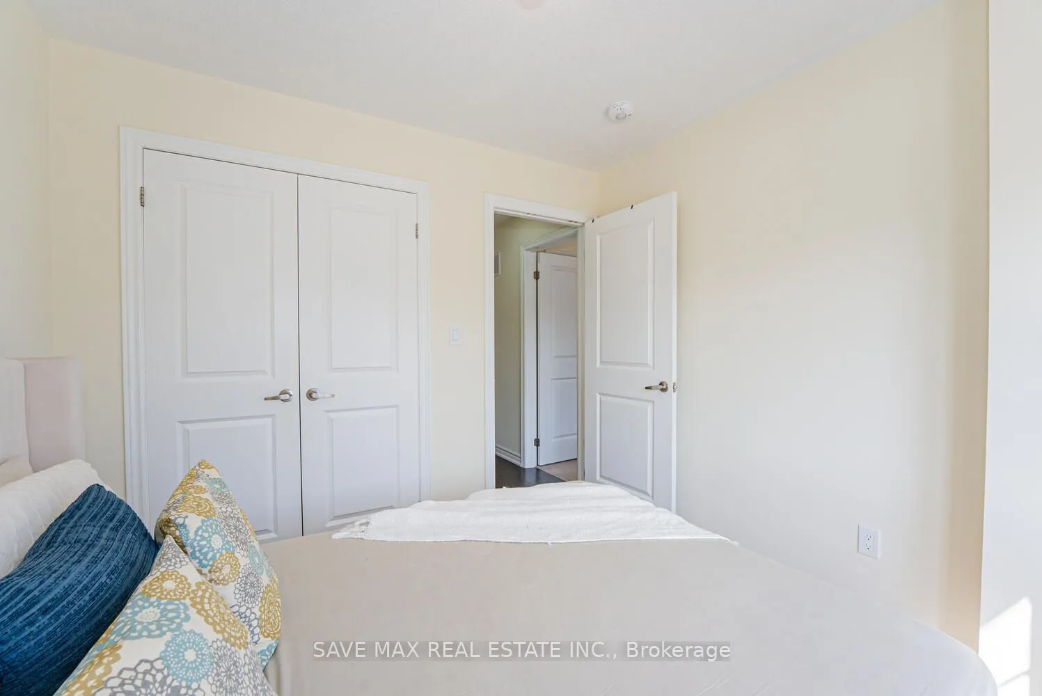 20 Bertram Gate
