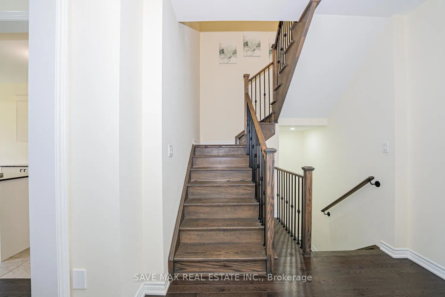 20 Bertram Gate