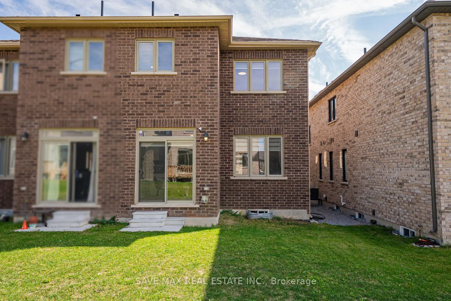 20 Bertram Gate