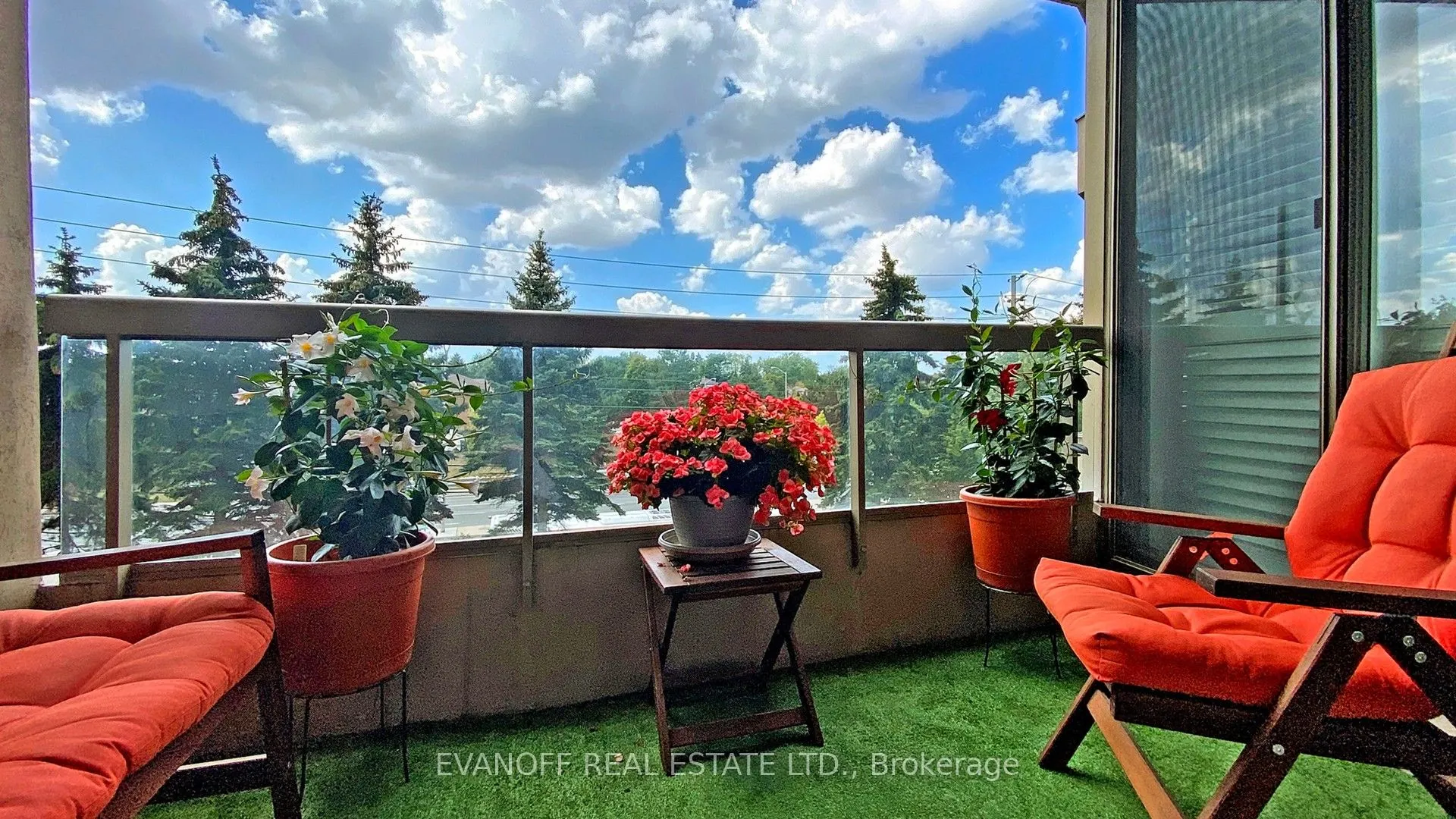 10 Guildwood Parkway, #517