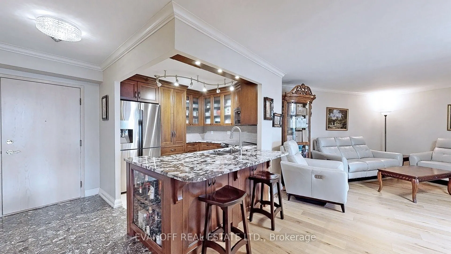 10 Guildwood Parkway, #517