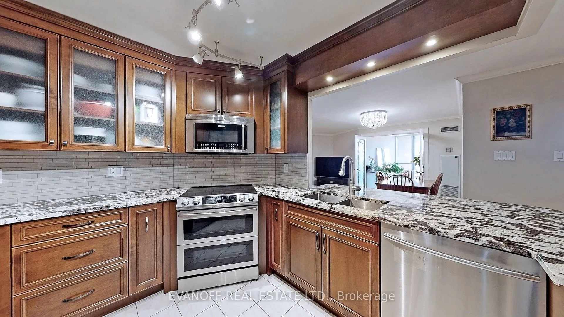 10 Guildwood Parkway, #517