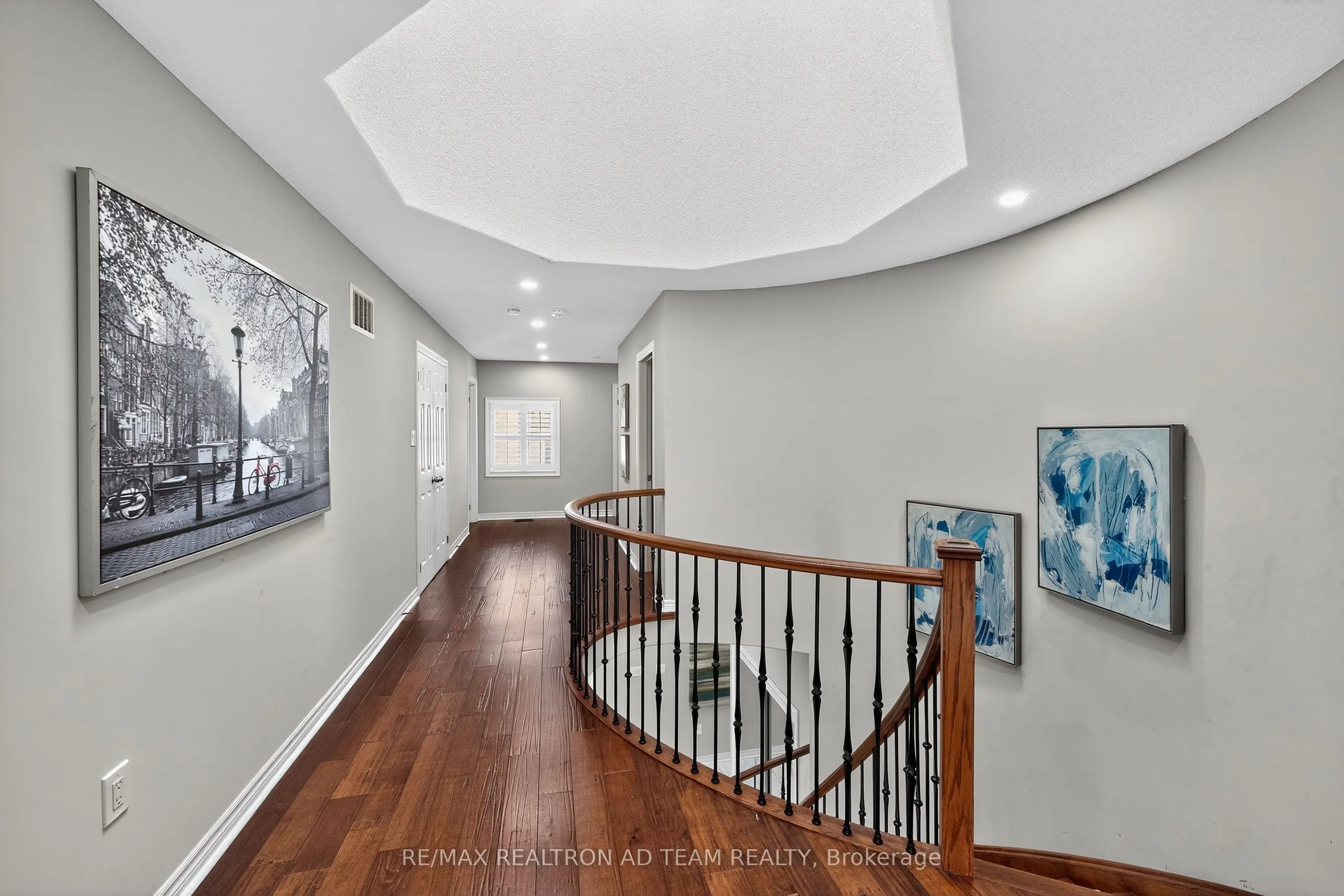 676 Audley Road S
