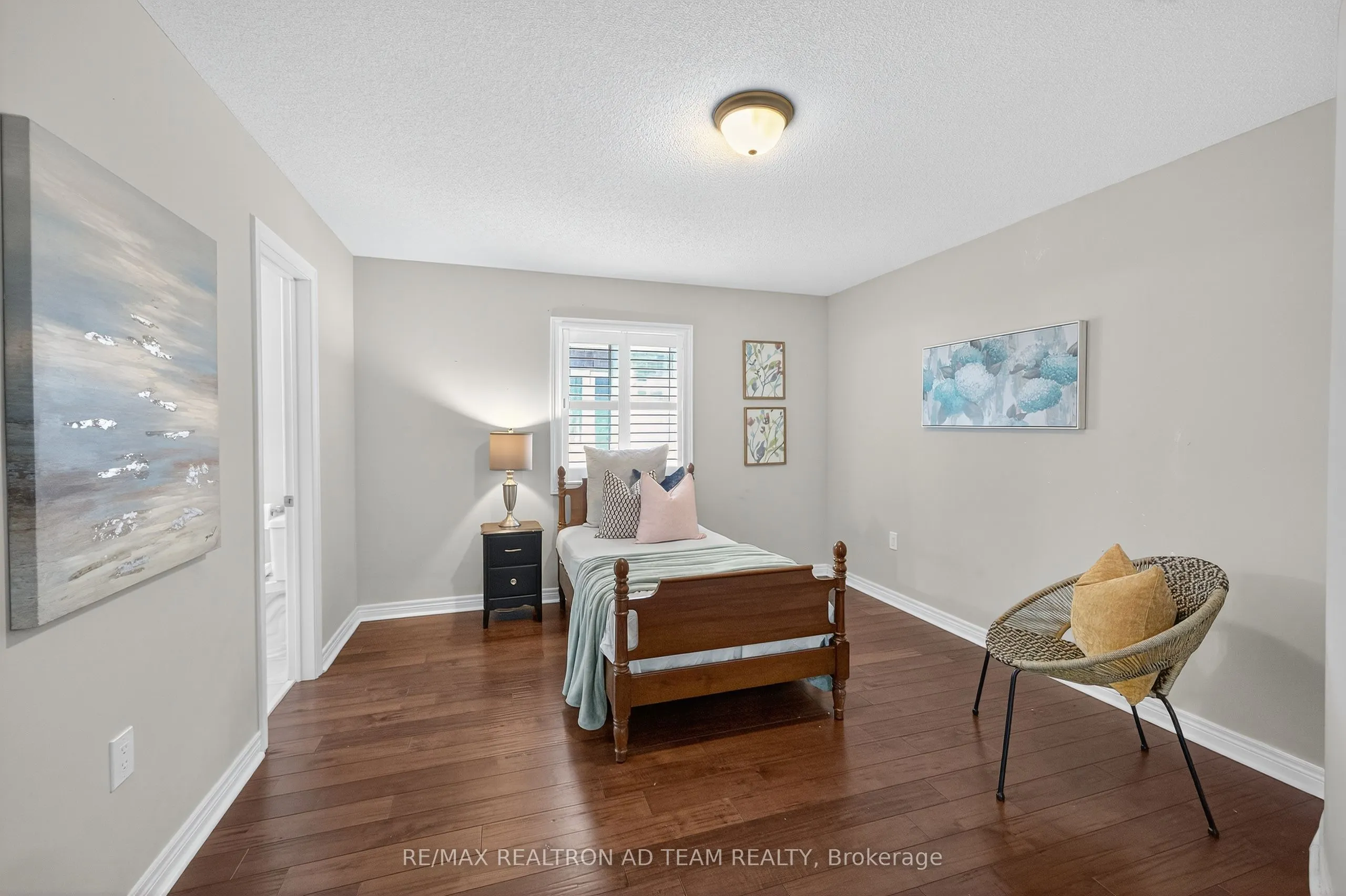 676 Audley Road S