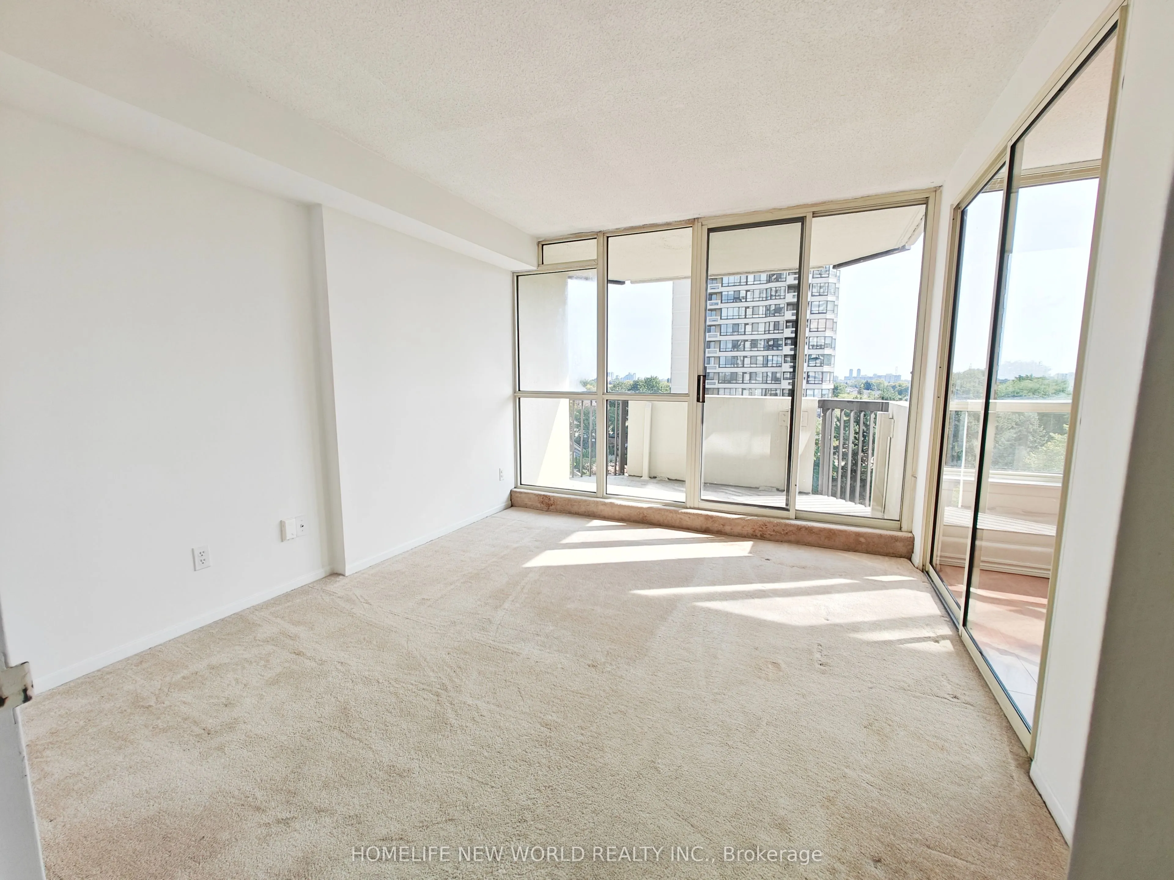 275 Bamburgh Circle, #605