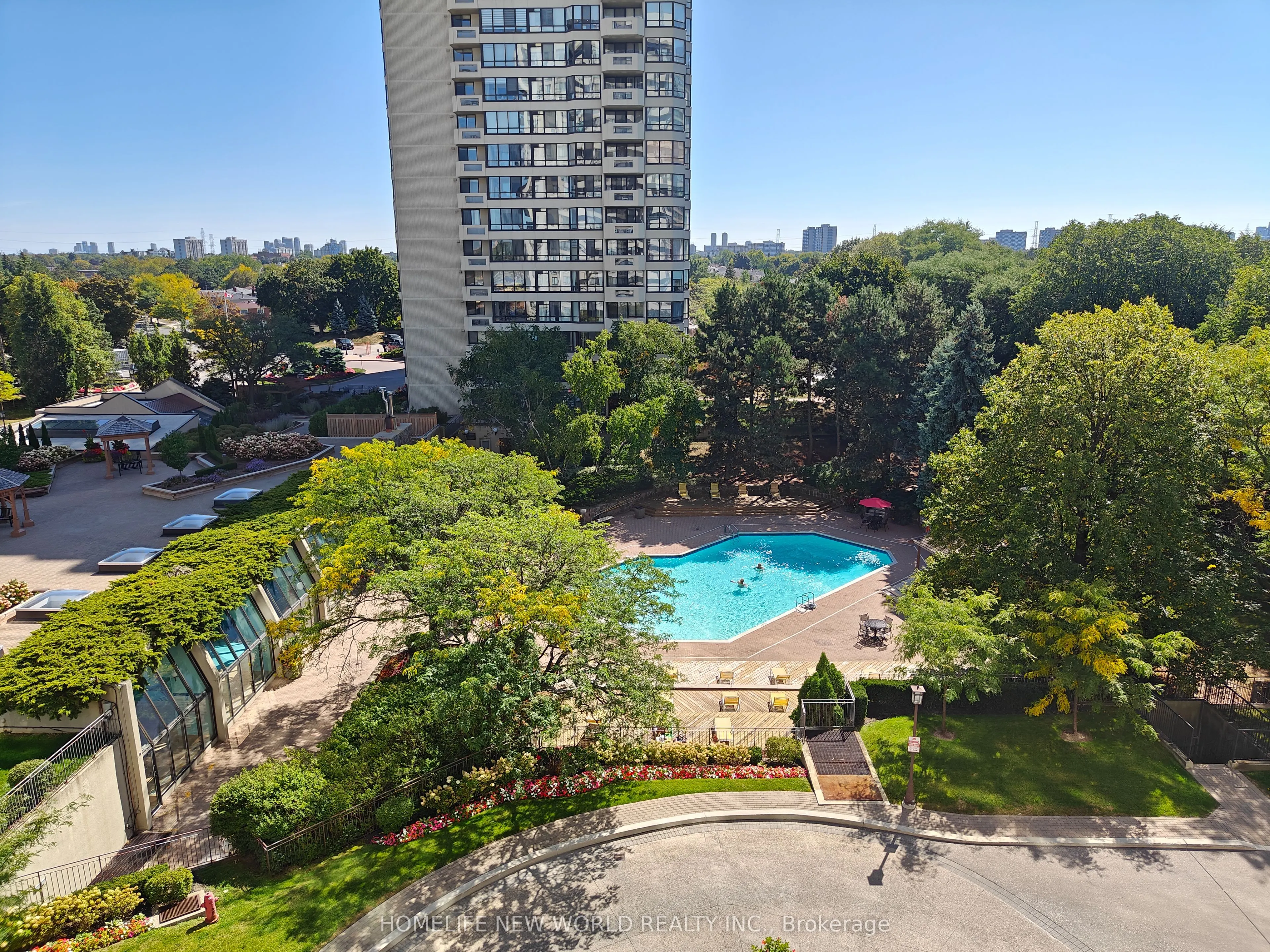 275 Bamburgh Circle, #605