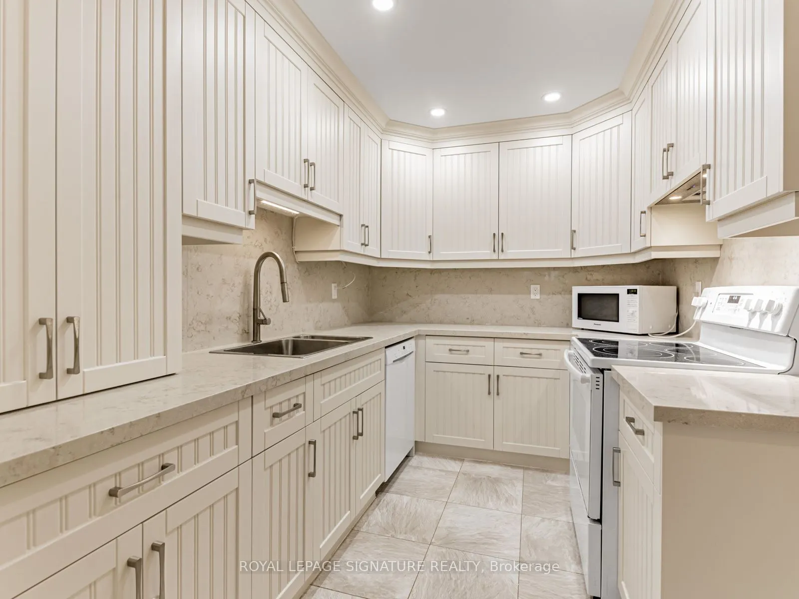 121 Ling Road, #413