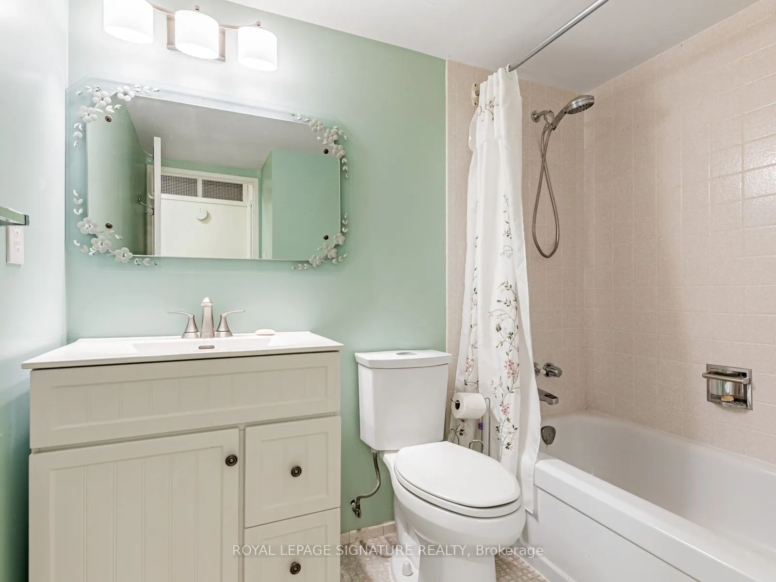 121 Ling Road, #413