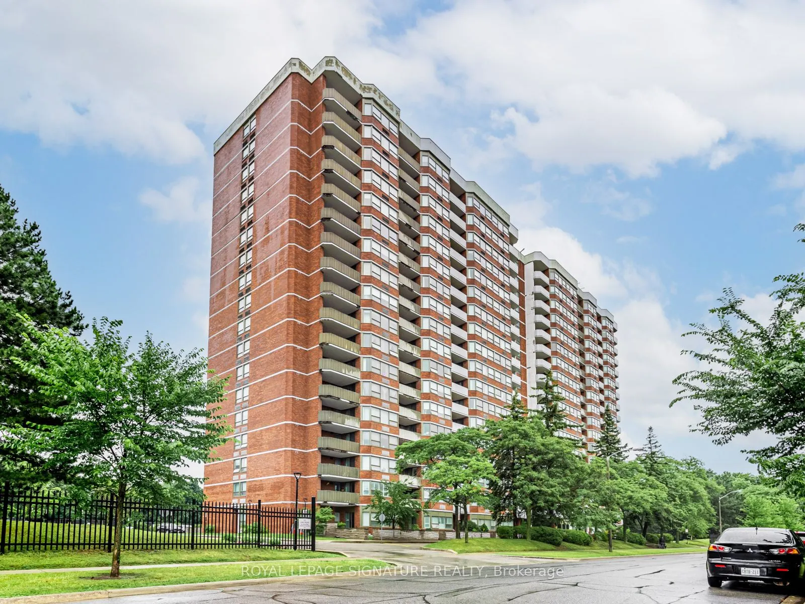 121 Ling Road, #413