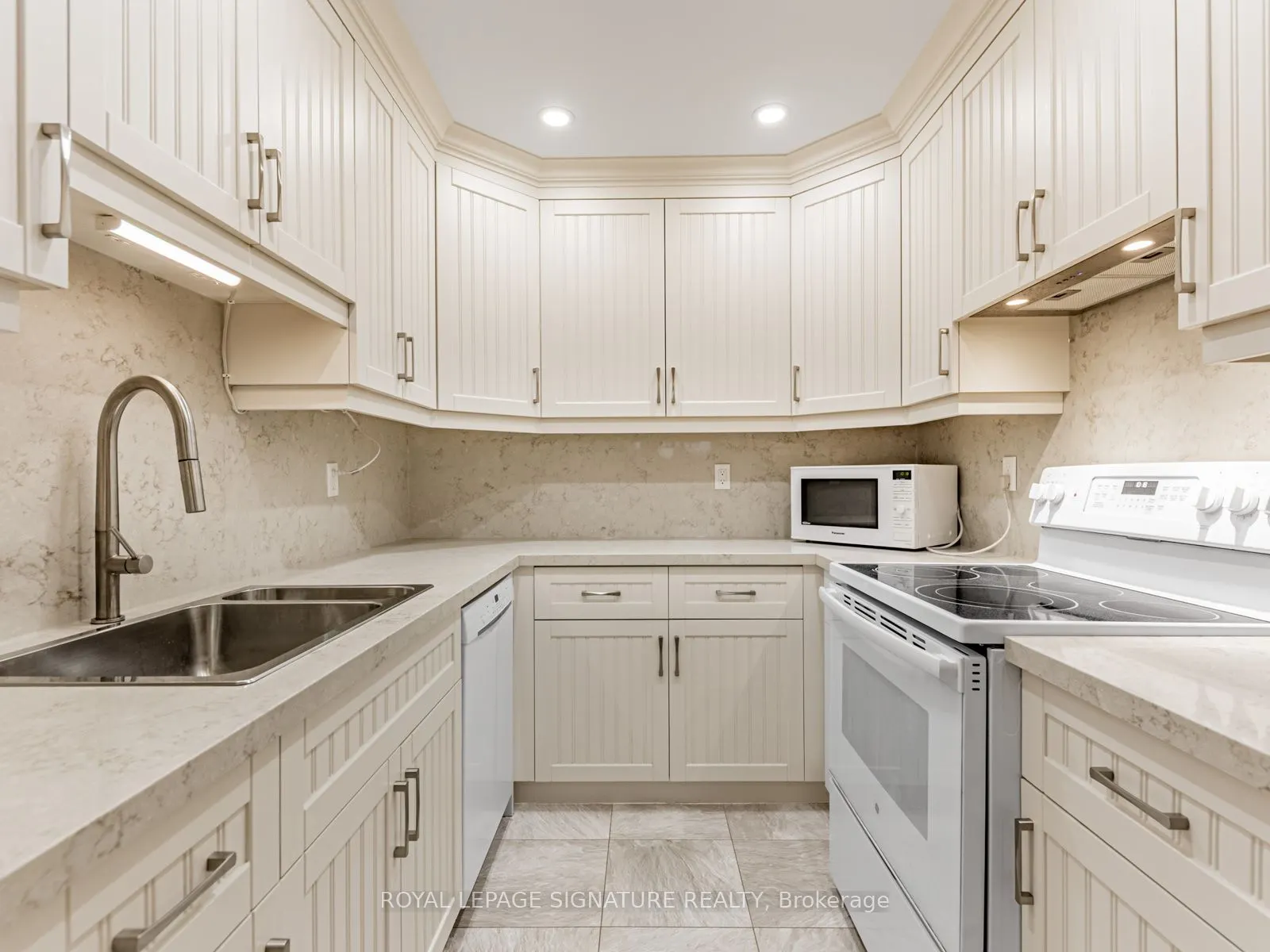 121 Ling Road, #413