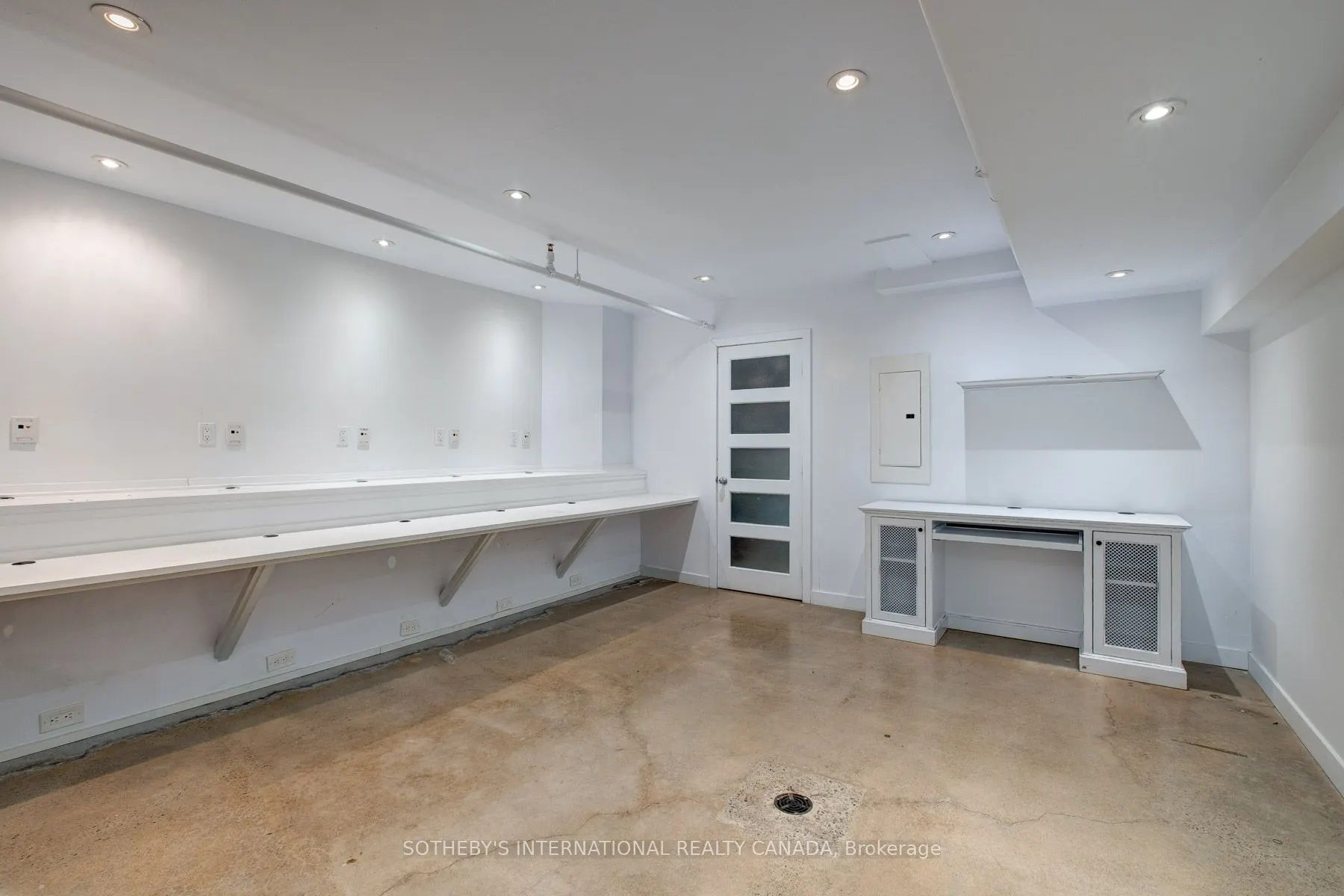 747 Queen Street E, #102