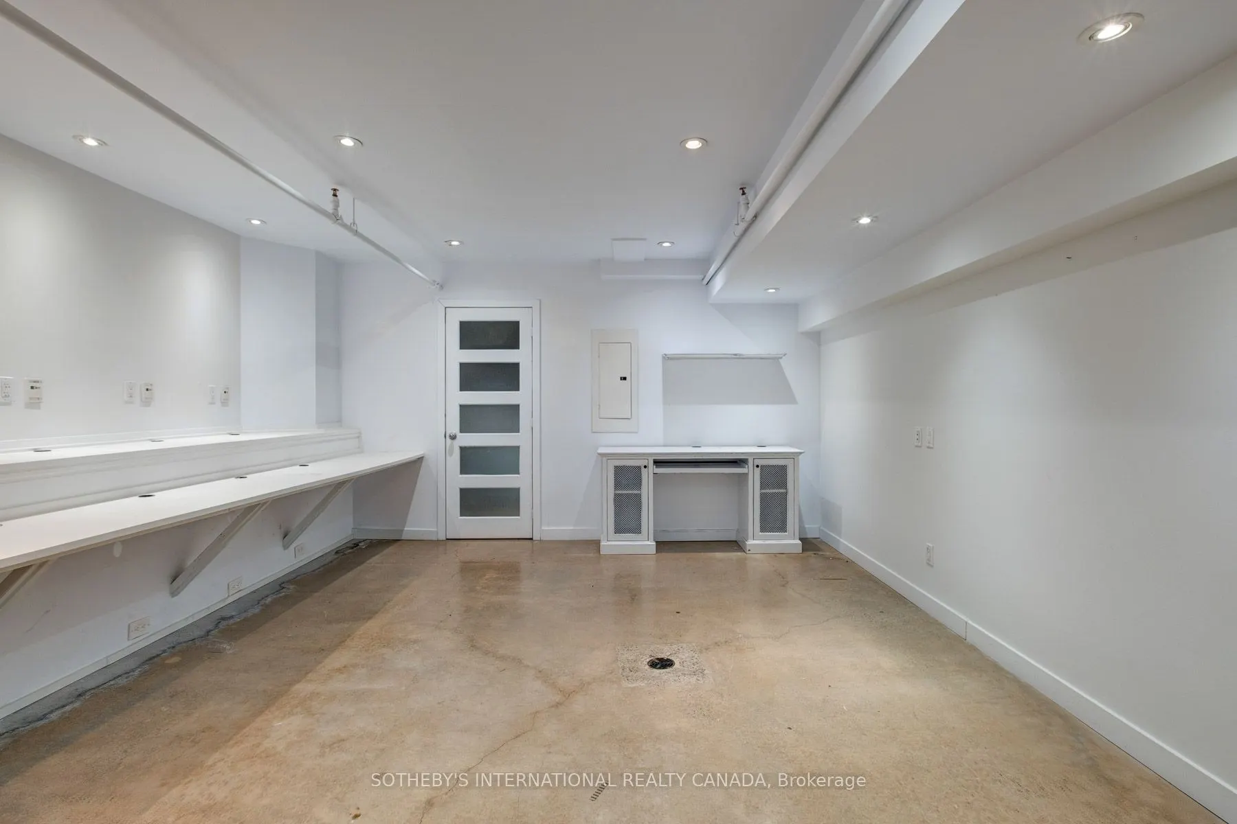747 Queen Street E, #102
