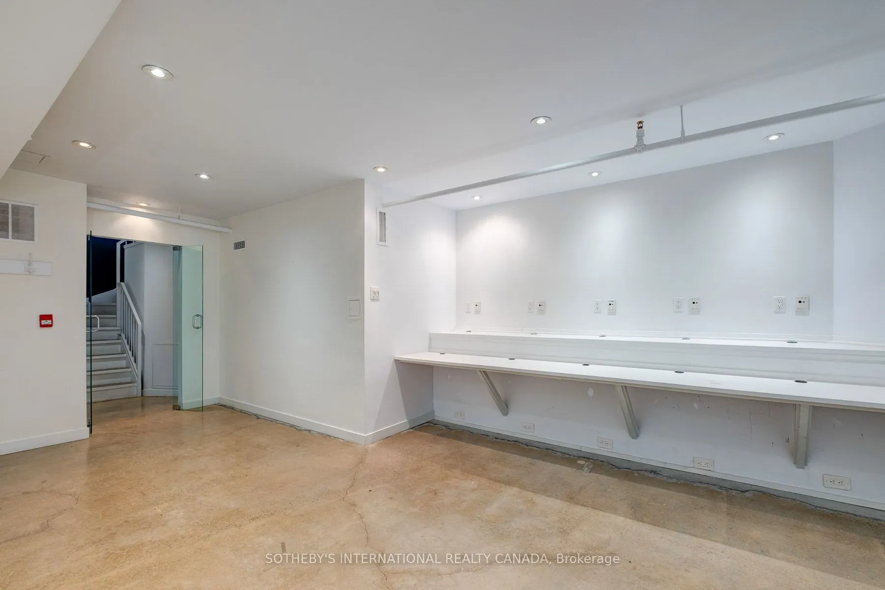 747 Queen Street E, #102