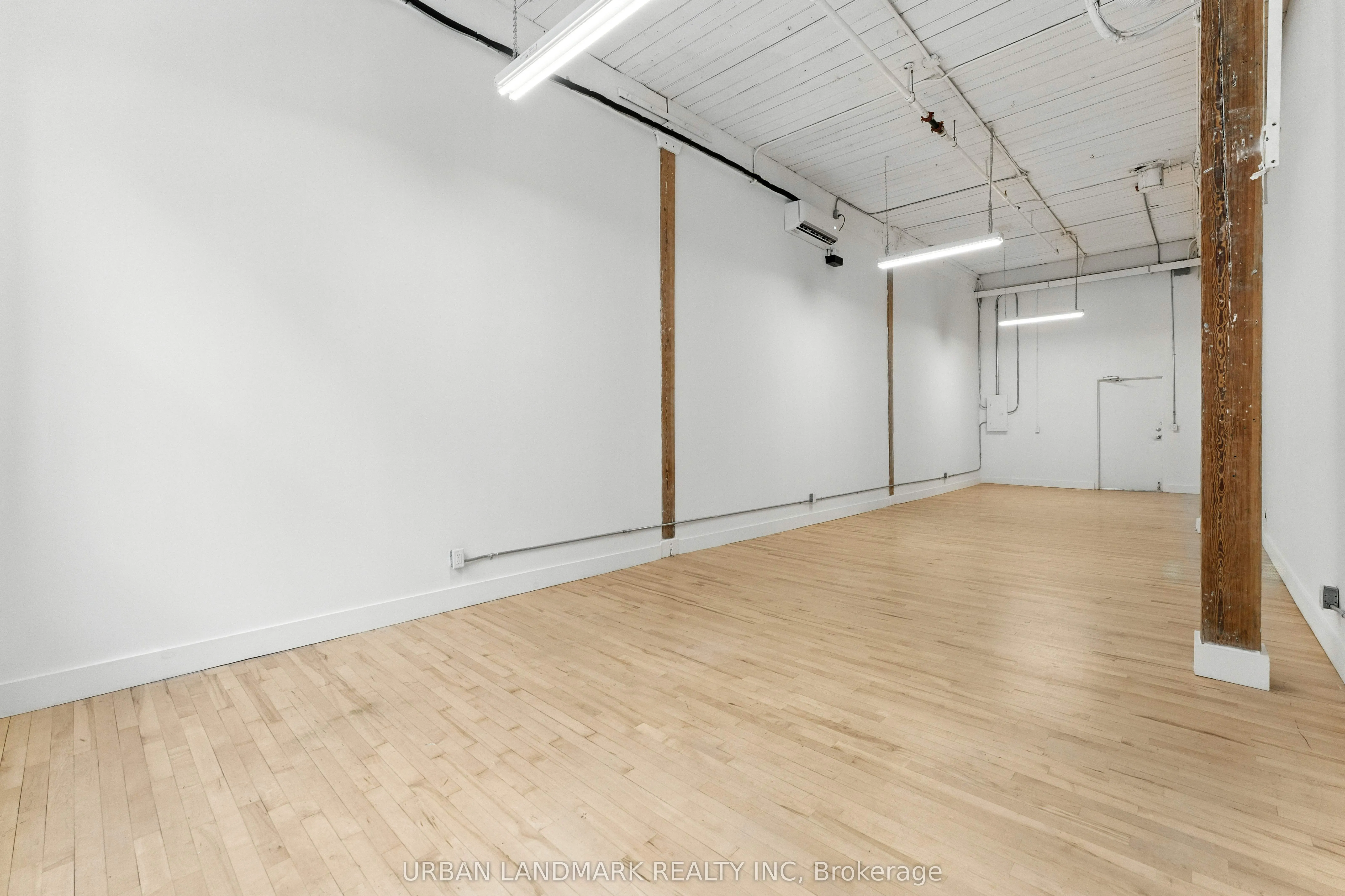 276 Carlaw Avenue, #2O2A