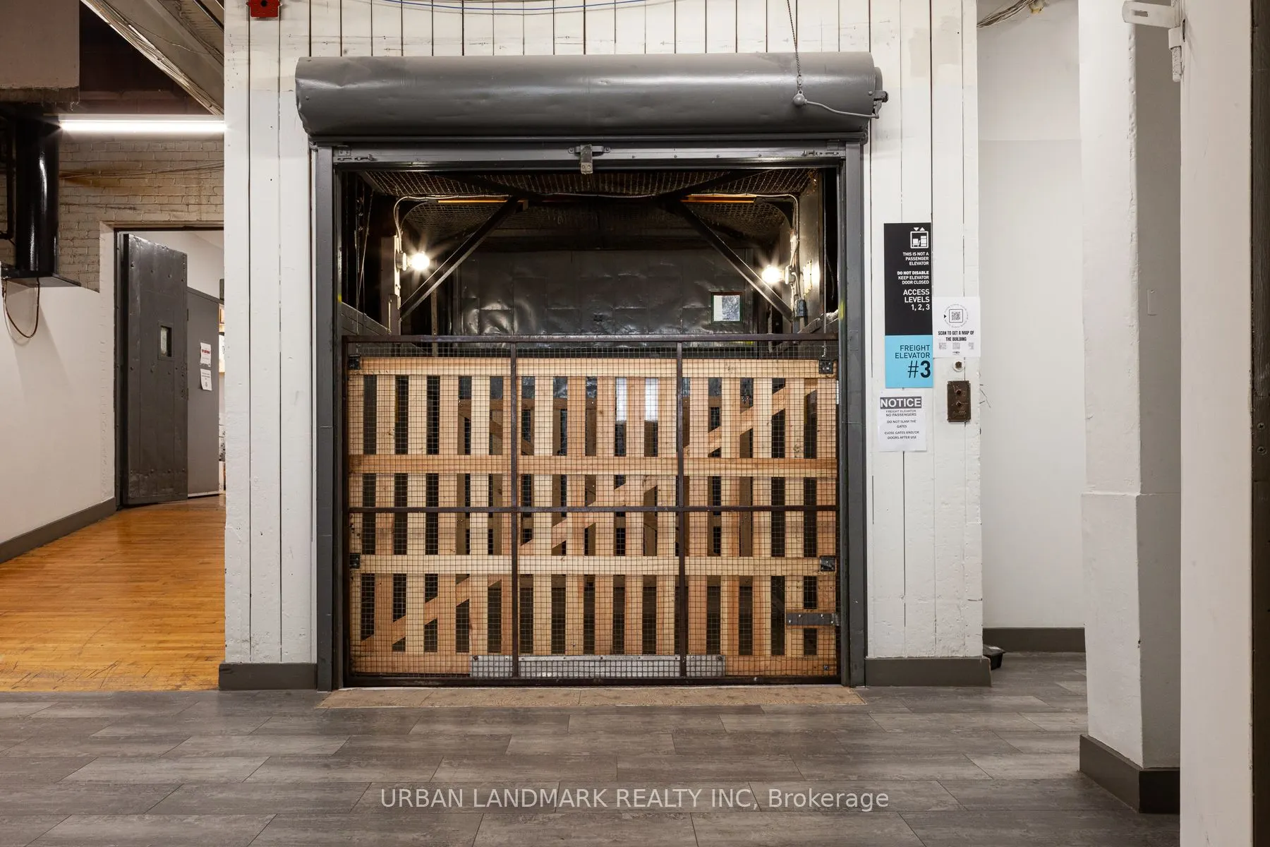 276 Carlaw Avenue, #2O2A