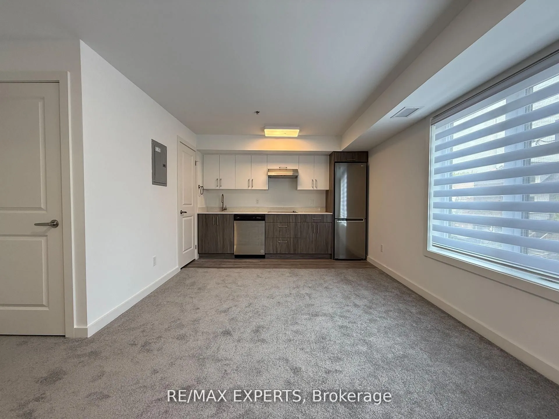 45 Connaught Avenue, #204
