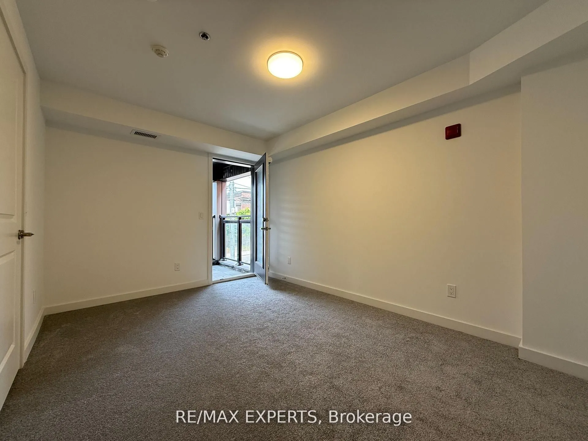 45 Connaught Avenue, #204