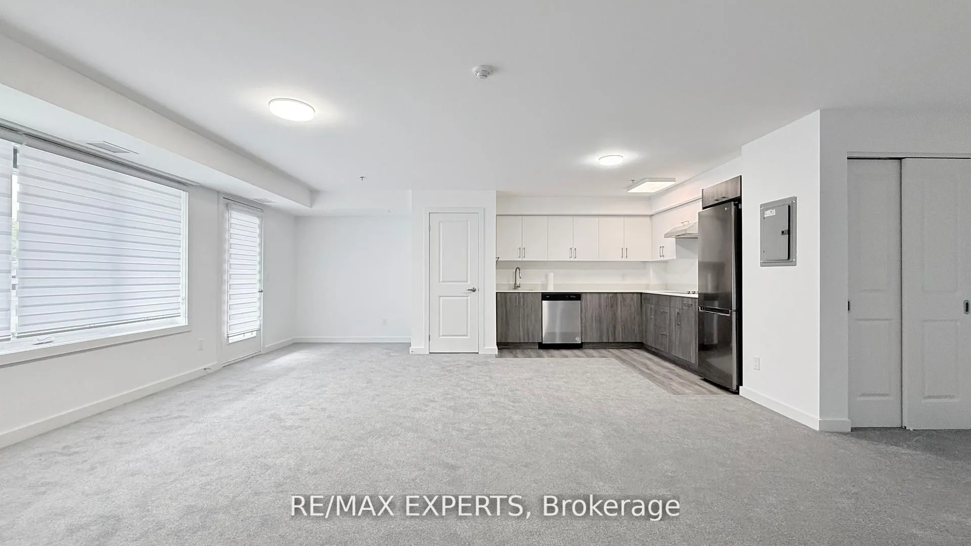 45 Connaught Avenue, #302
