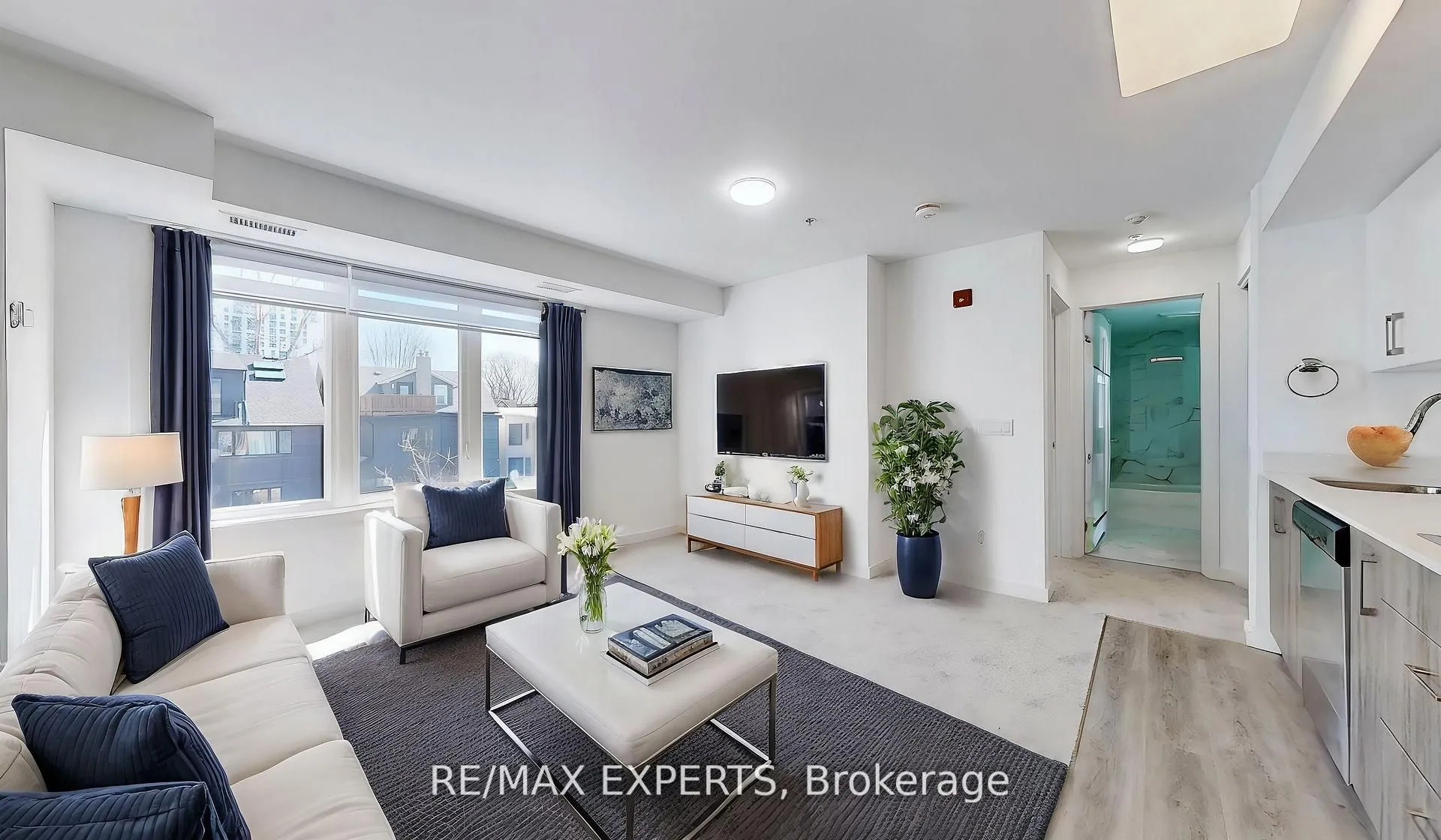 45 Connaught Avenue, #303