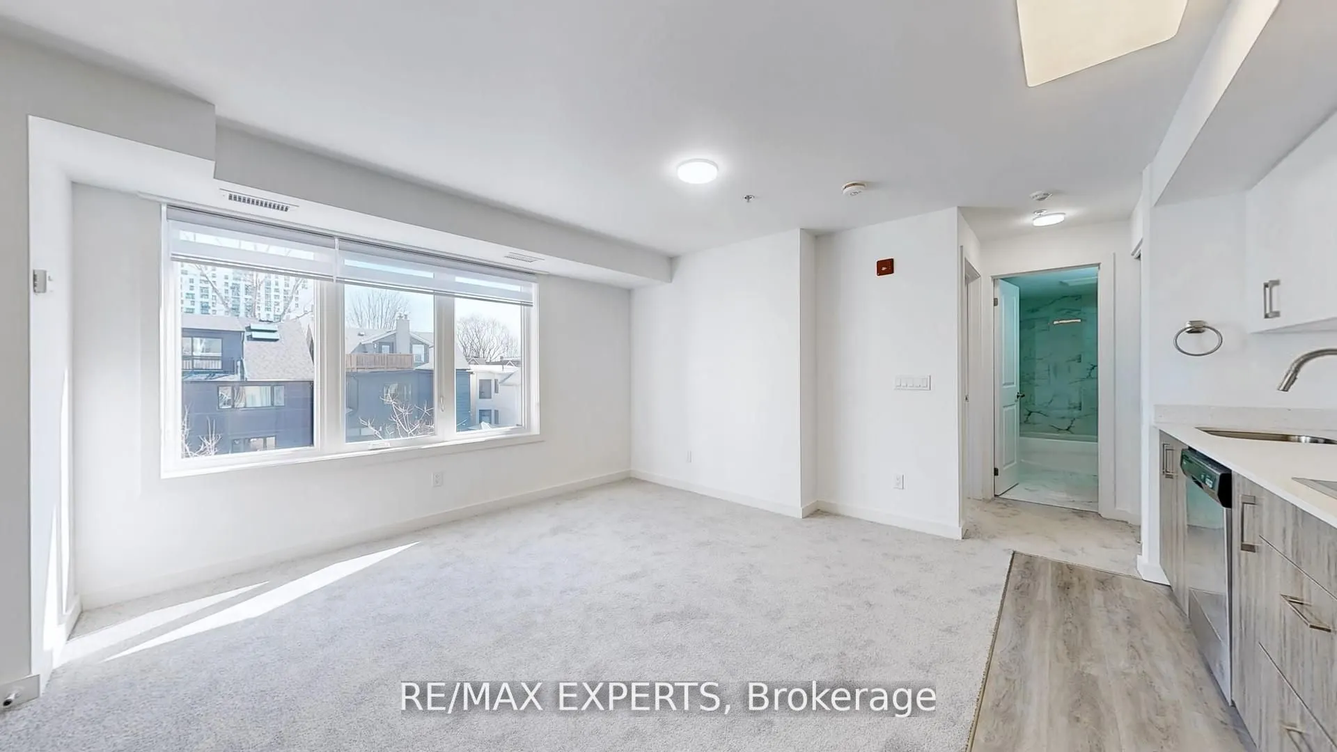45 Connaught Avenue, #303