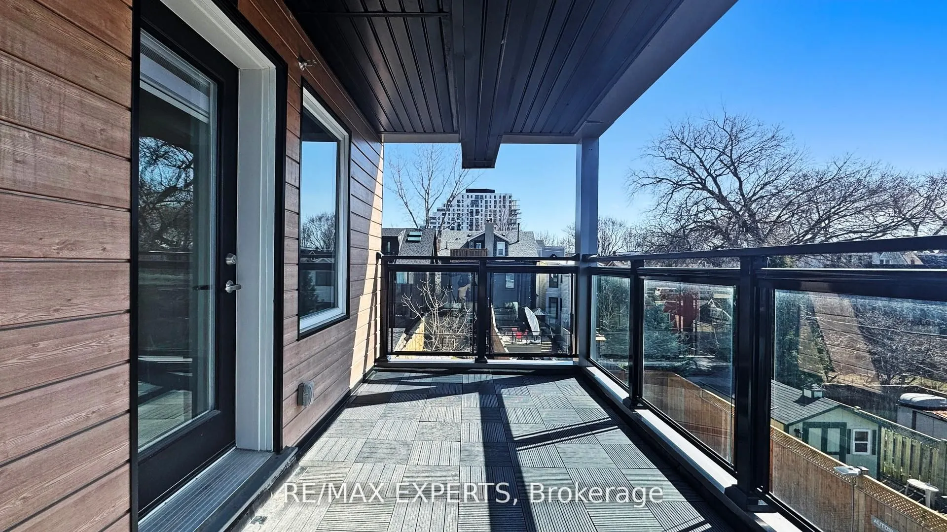 45 Connaught Avenue, #303