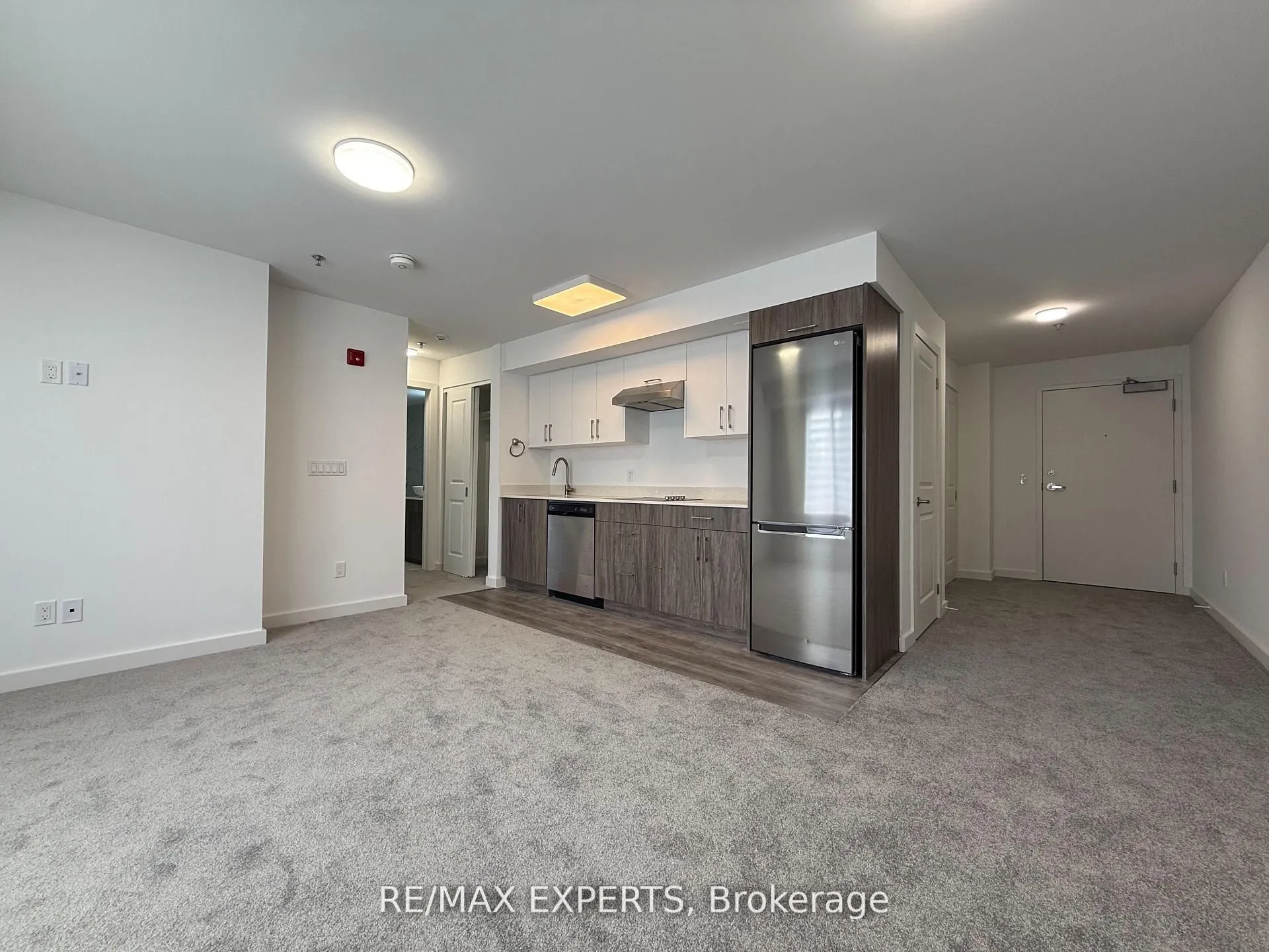 45 Connaught Avenue, #403