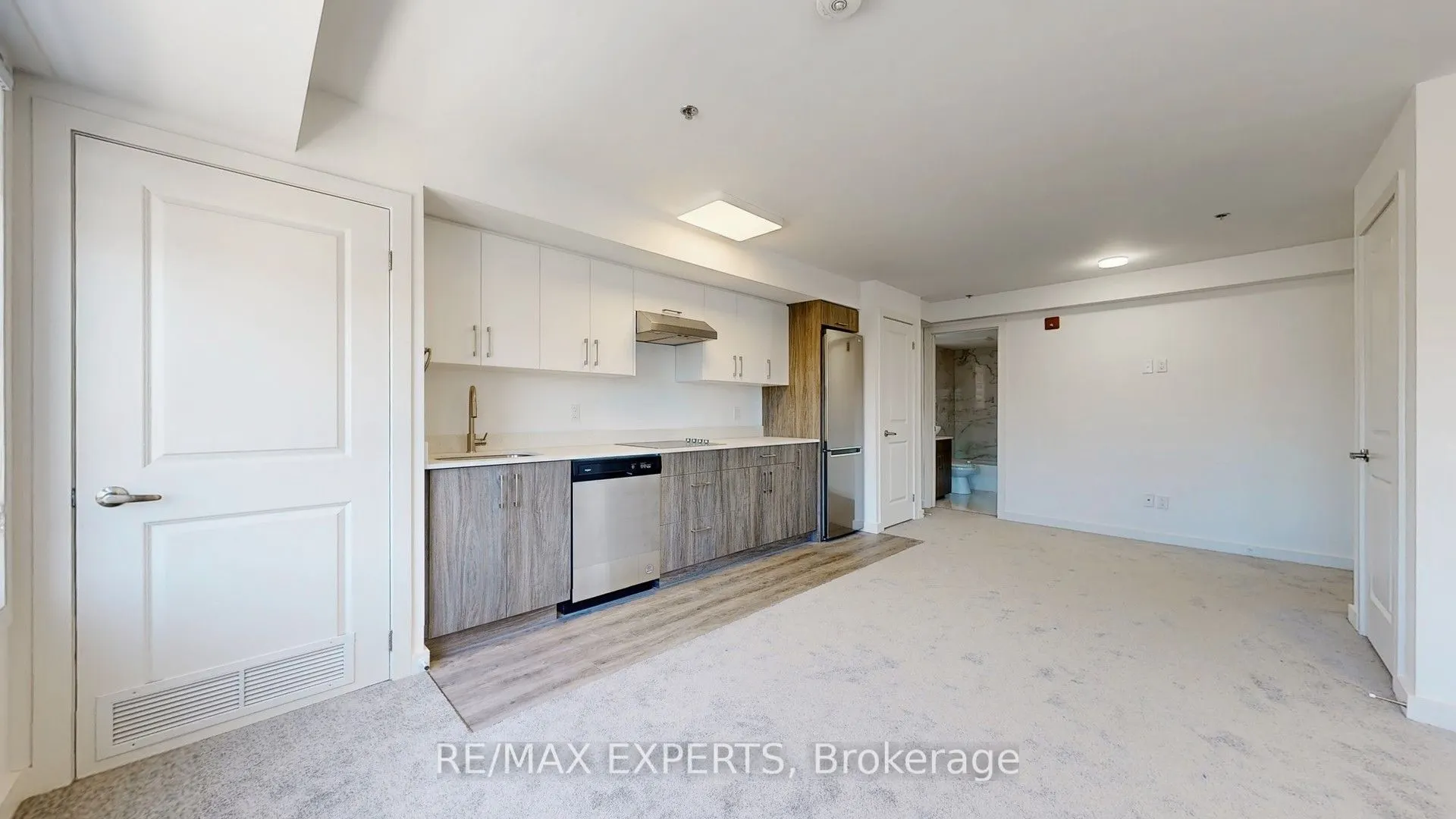 45 Connaught Avenue, #405
