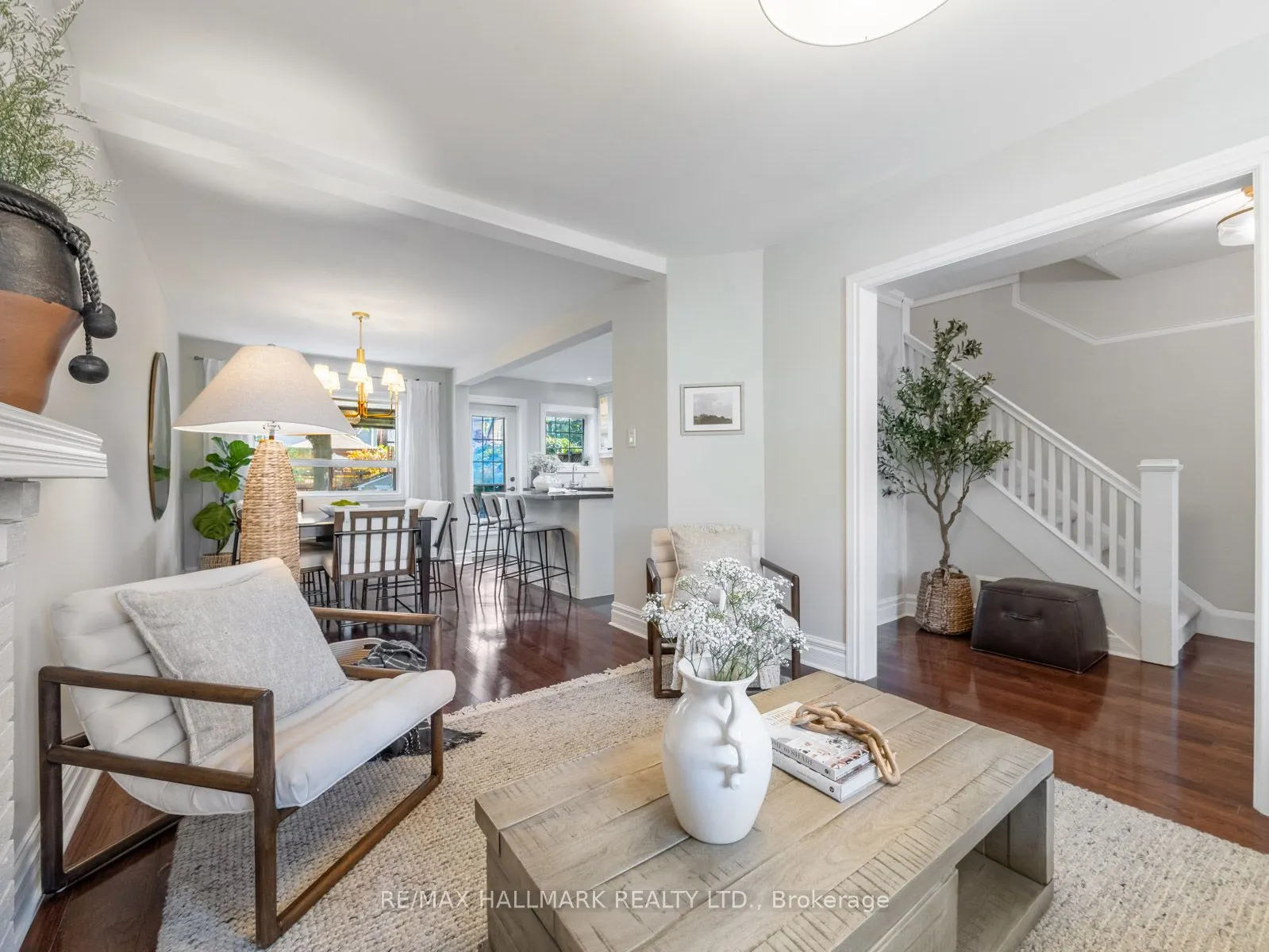215 Golfview Avenue