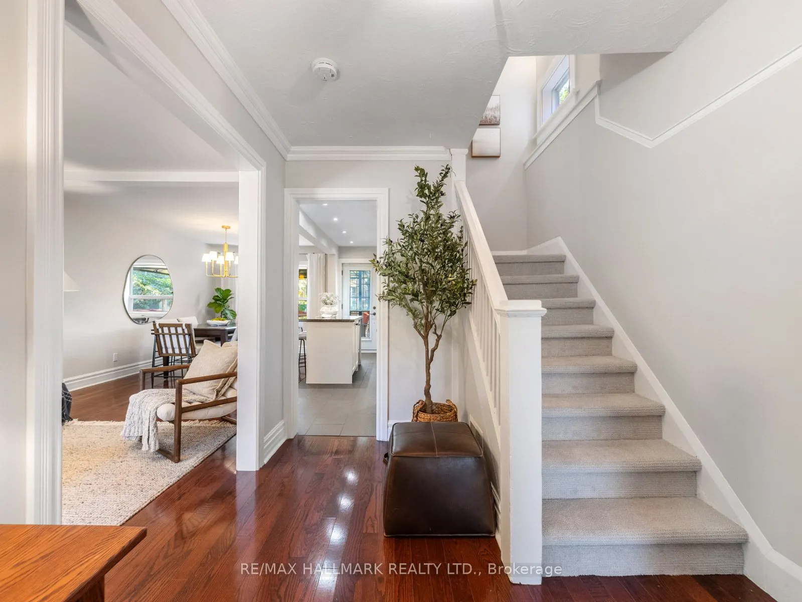 215 Golfview Avenue
